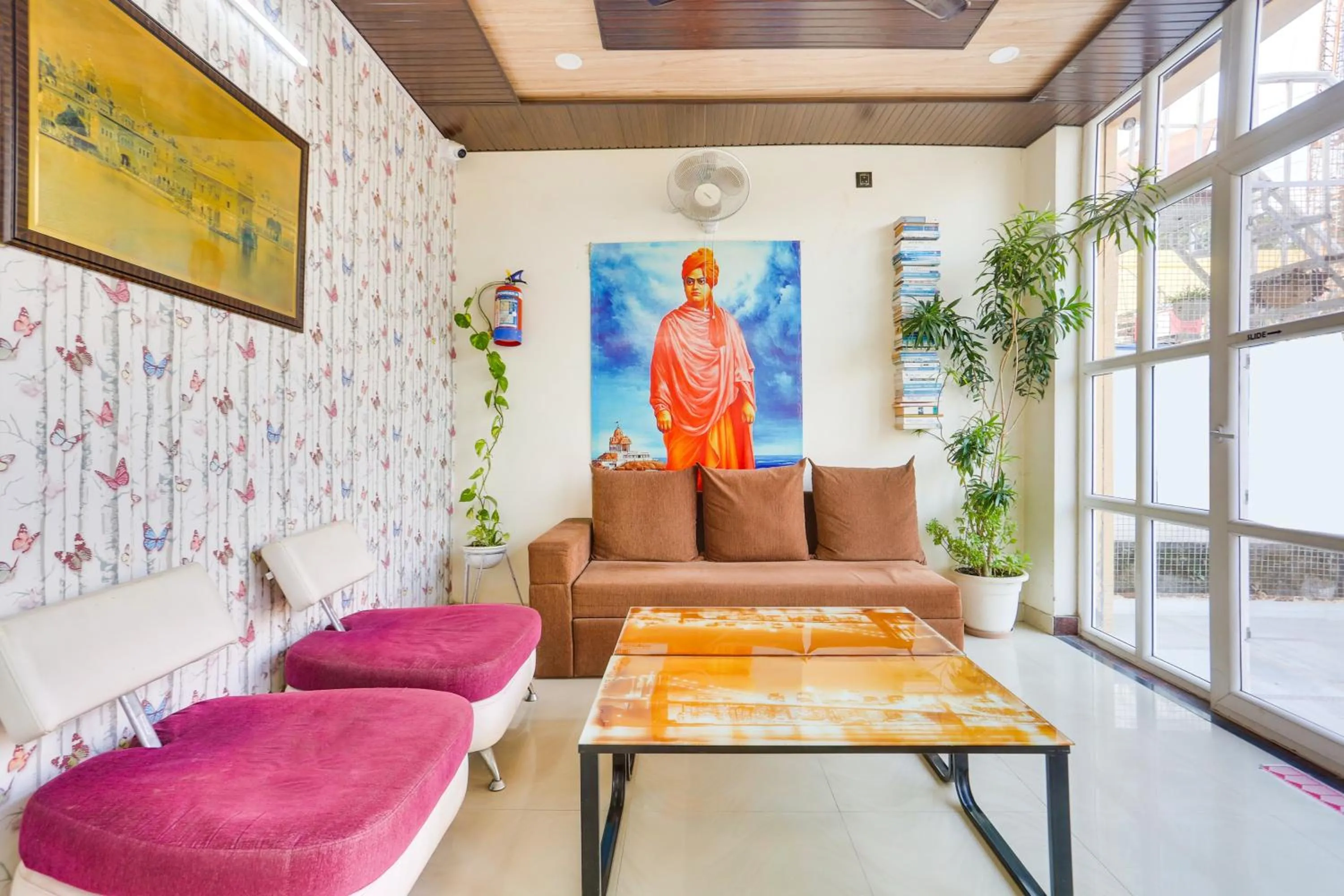 Lobby or reception in Super Hotel O Jamrani Formerly White House