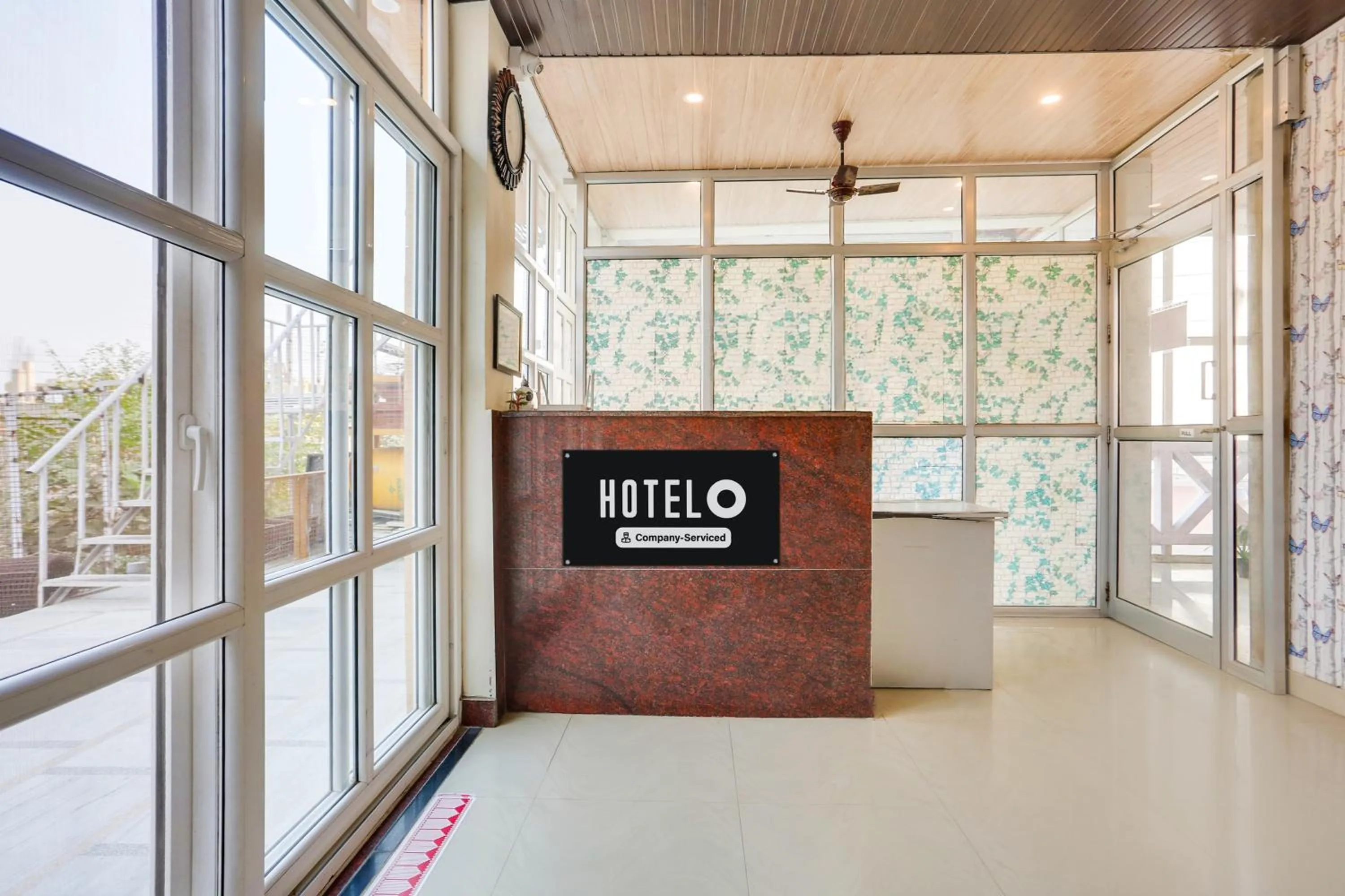 Lobby or reception in Super Hotel O Jamrani Formerly White House