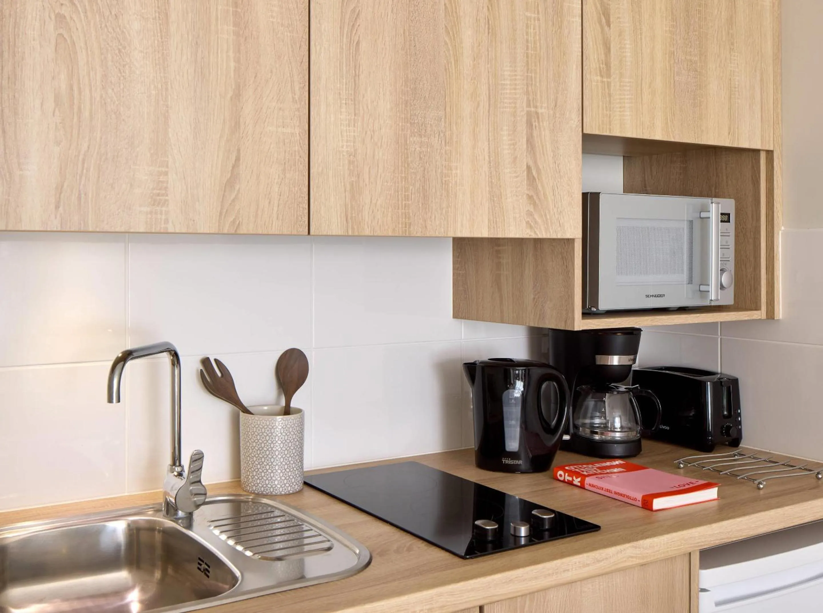 Bedroom in Zenitude Quality Aparthotel Reims - Saint-Thomas