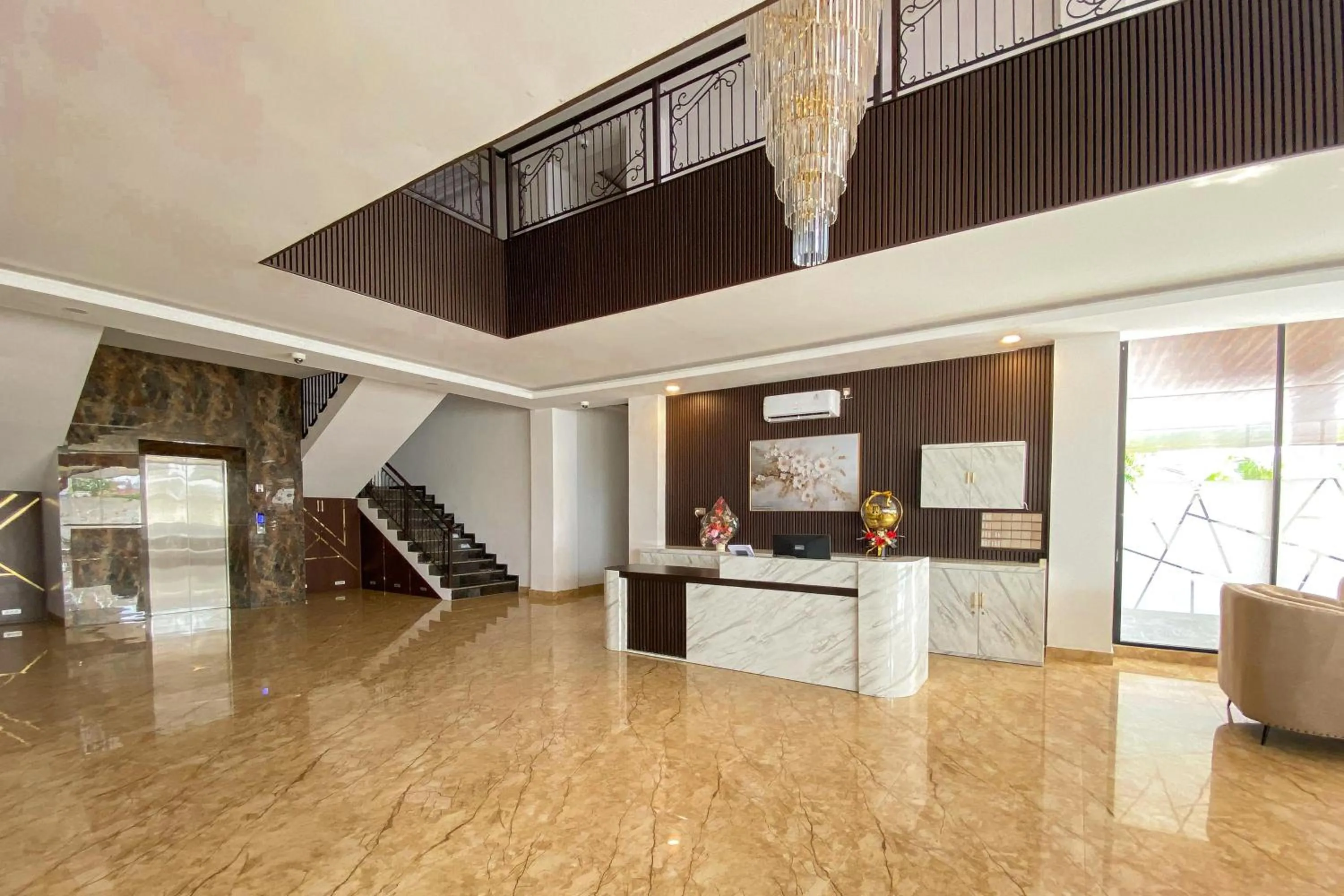 Lobby or reception in Sans Vibes Viandara Pekanbaru