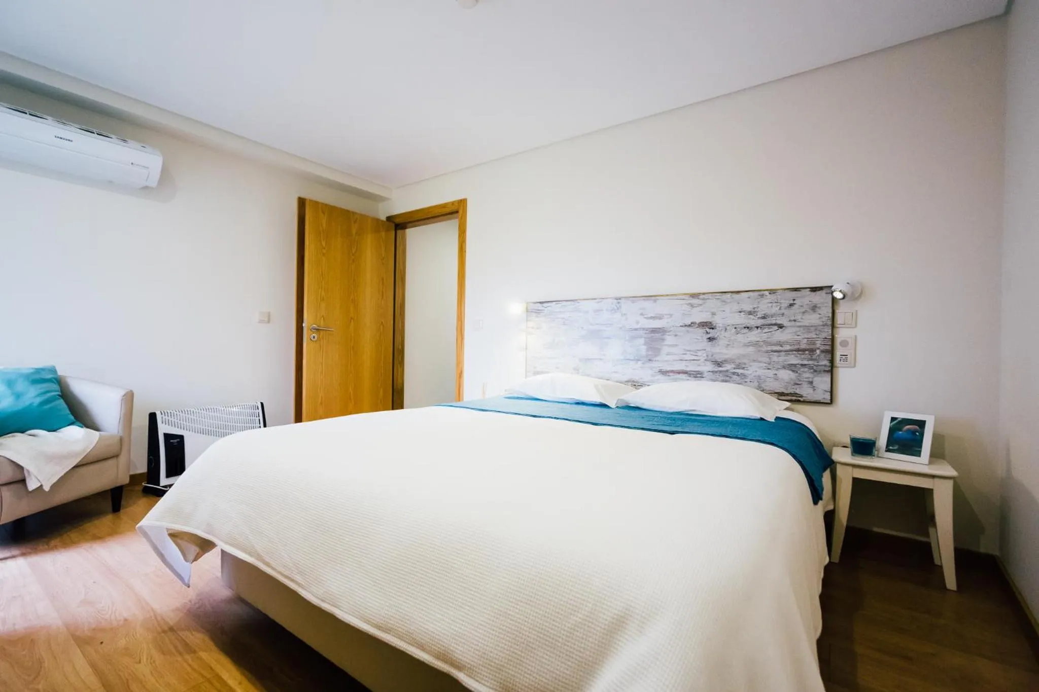 Shower, Bed in Vougaldeias Casas da Seara