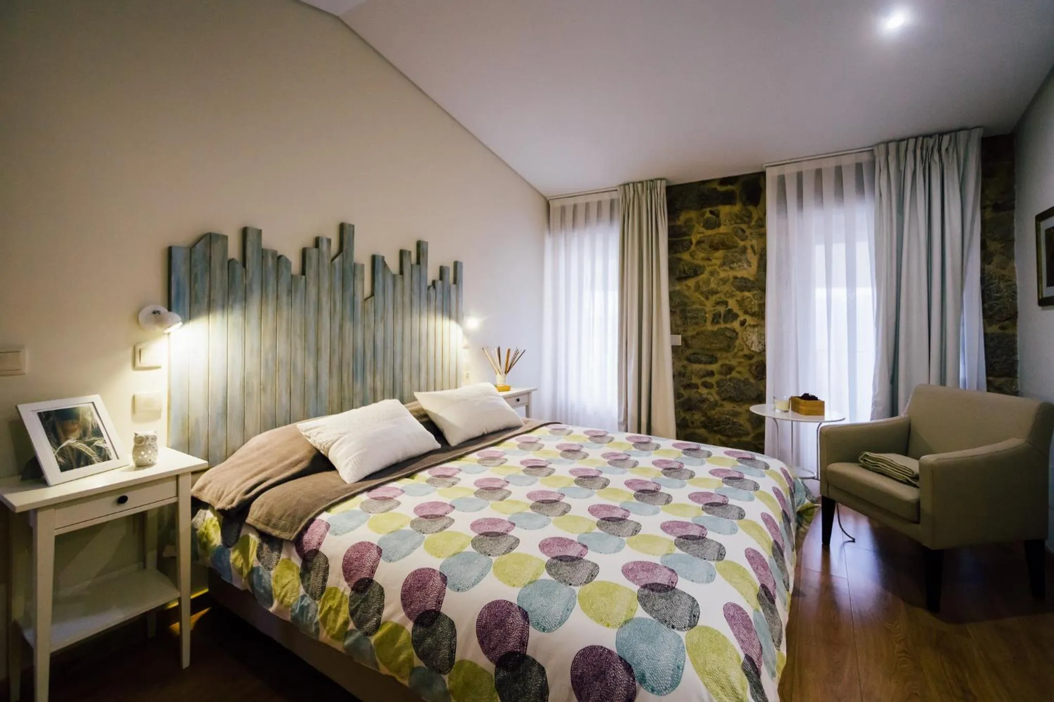 Shower, Bed in Vougaldeias Casas da Seara