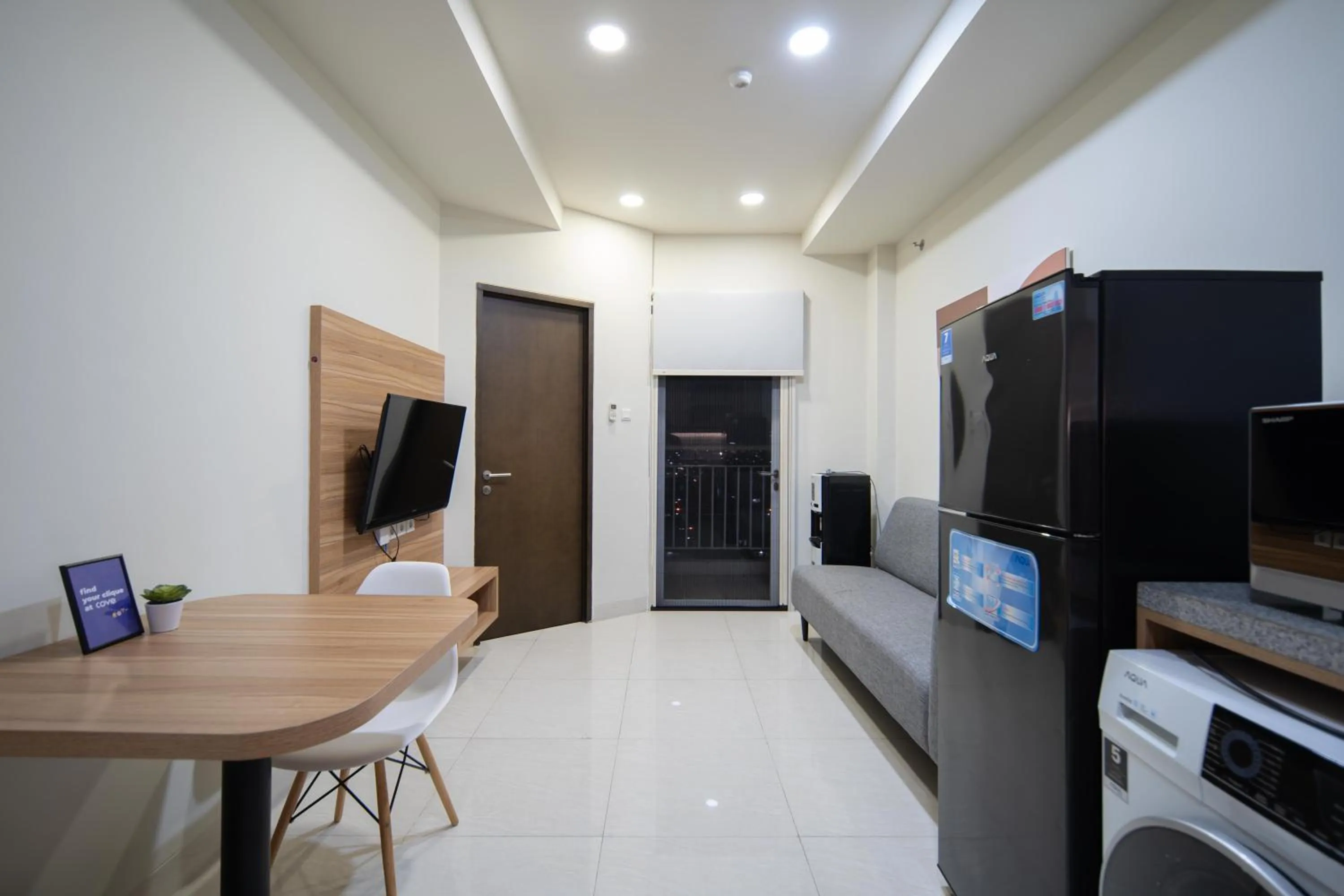 Dining area in Cove Merakey