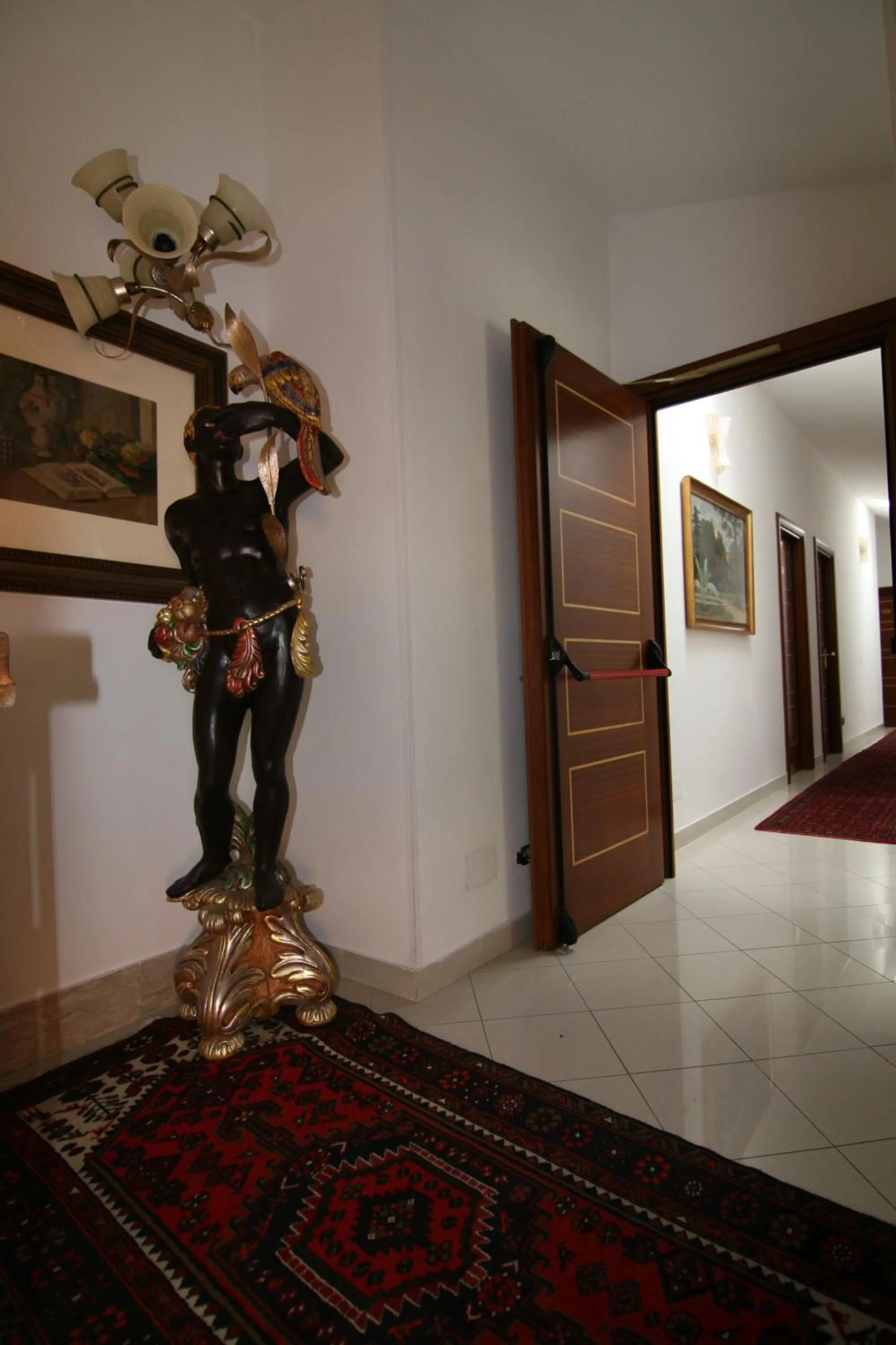 Decorative detail in Hotel Leopold