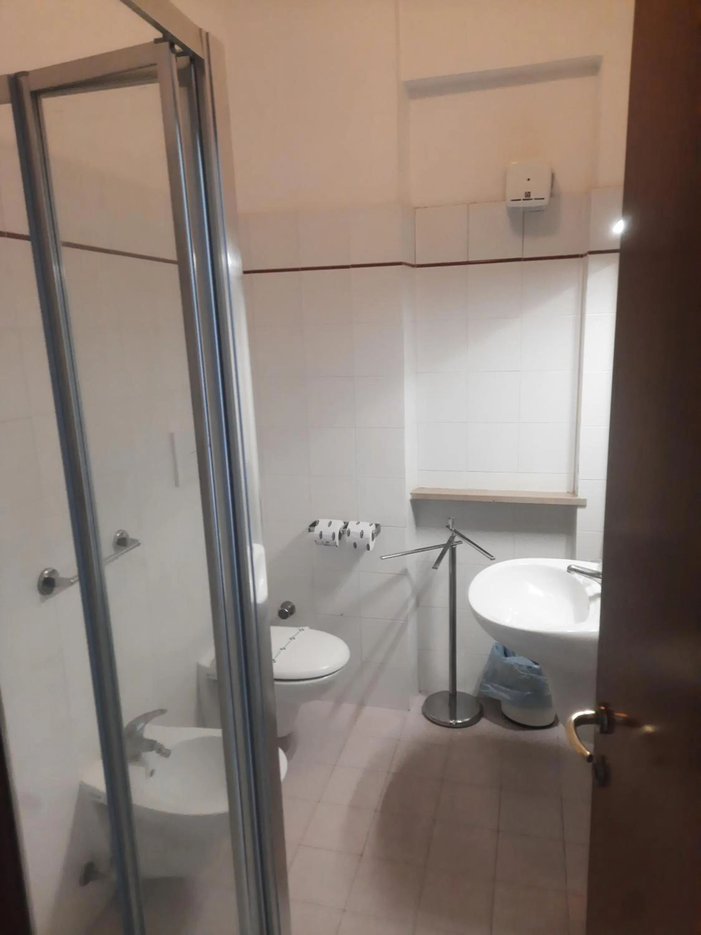 Bathroom in Hotel Leopold