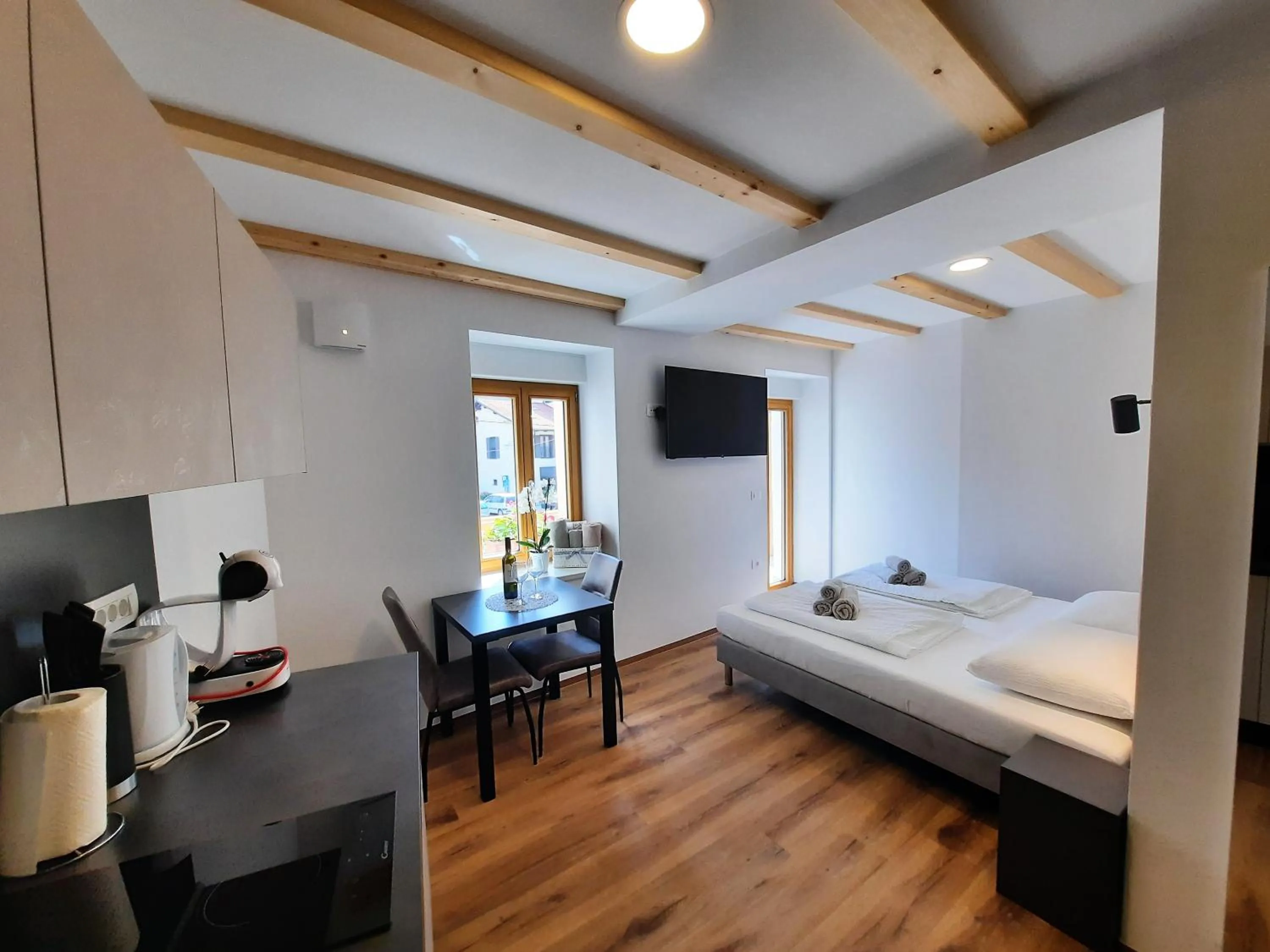 Photo of the whole room, Bed in Apartments Hlapi with SPA
