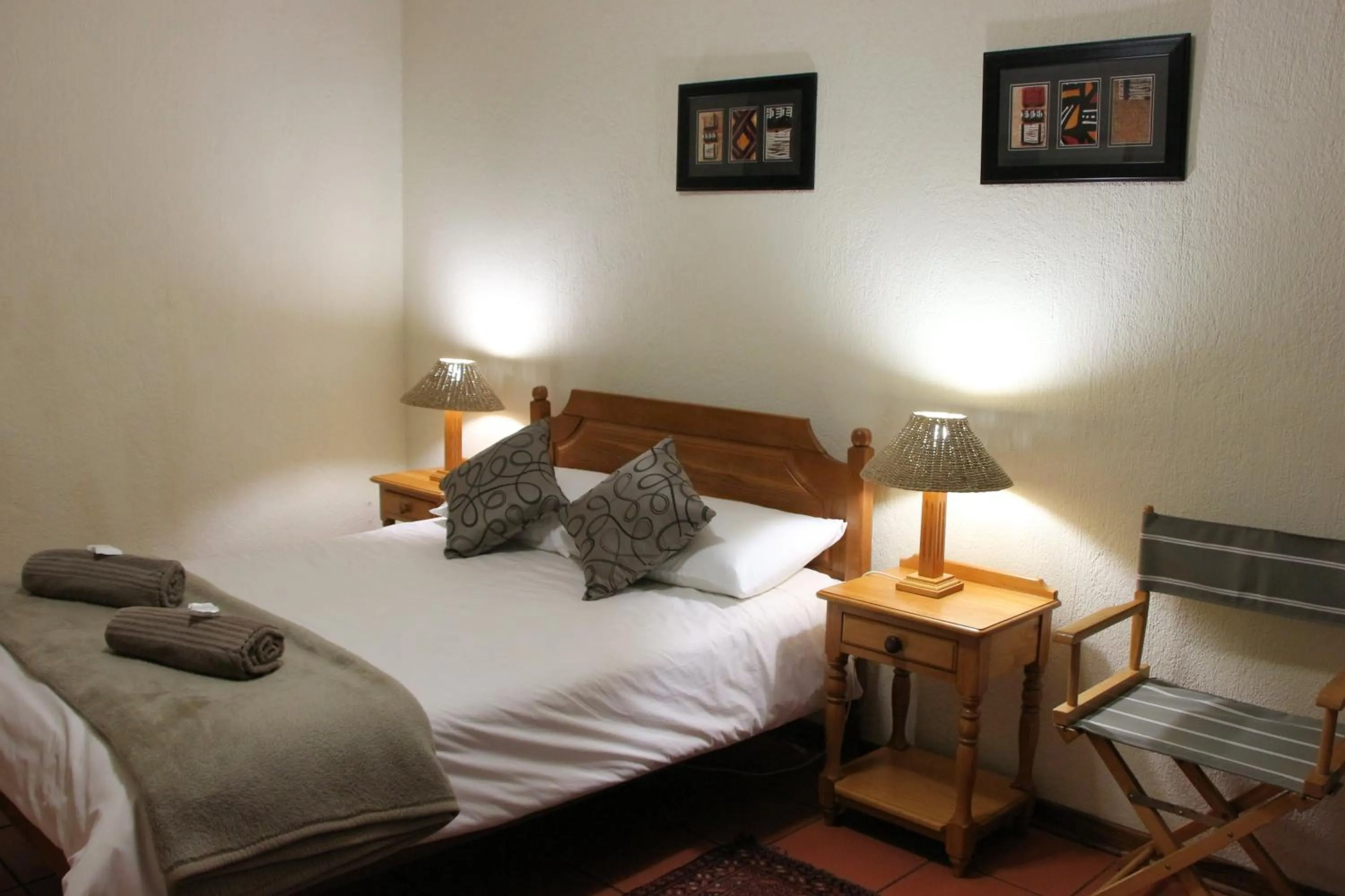 Bed in Mogodi Lodge