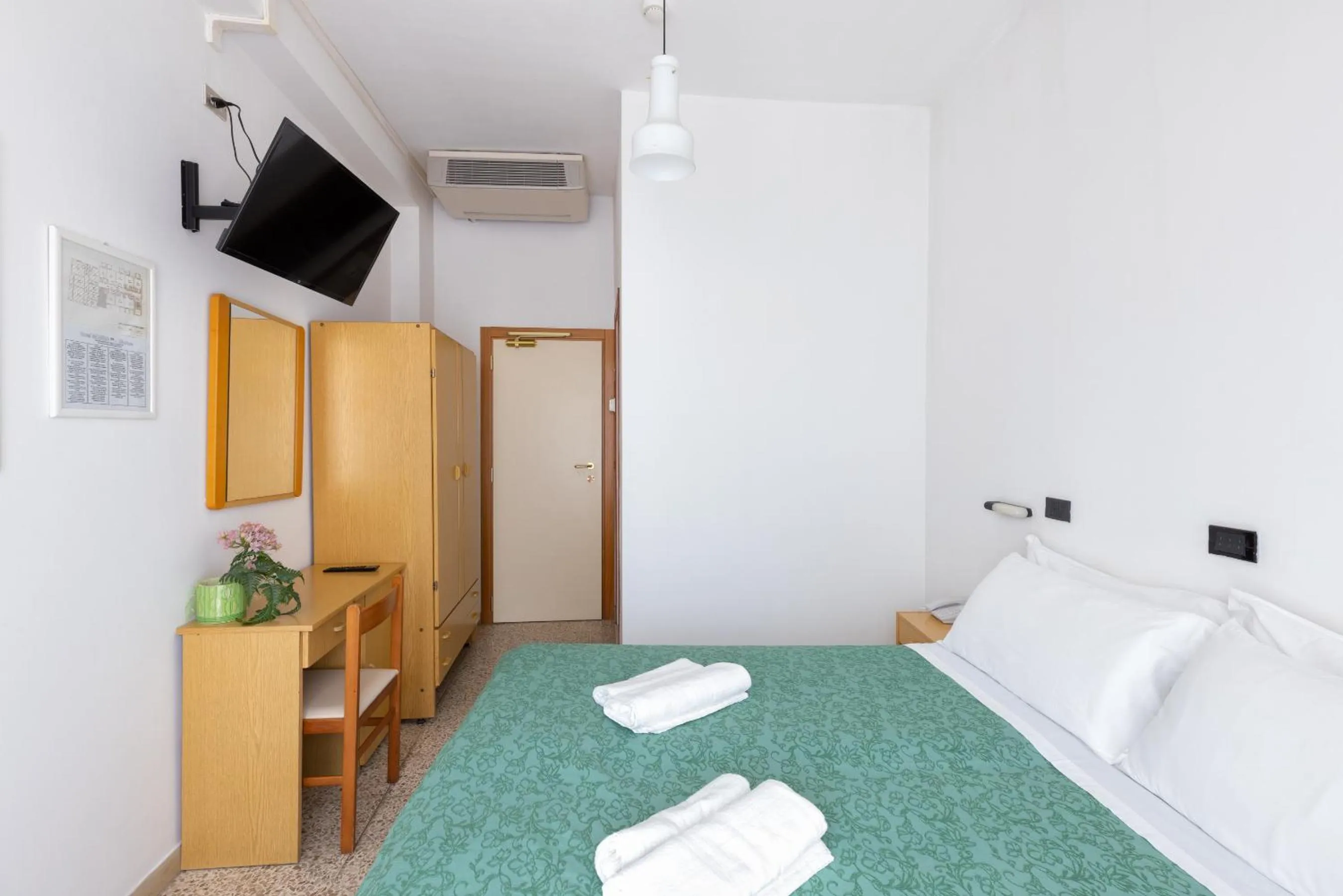 Bedroom in Hotel Morena Riccione Centrale