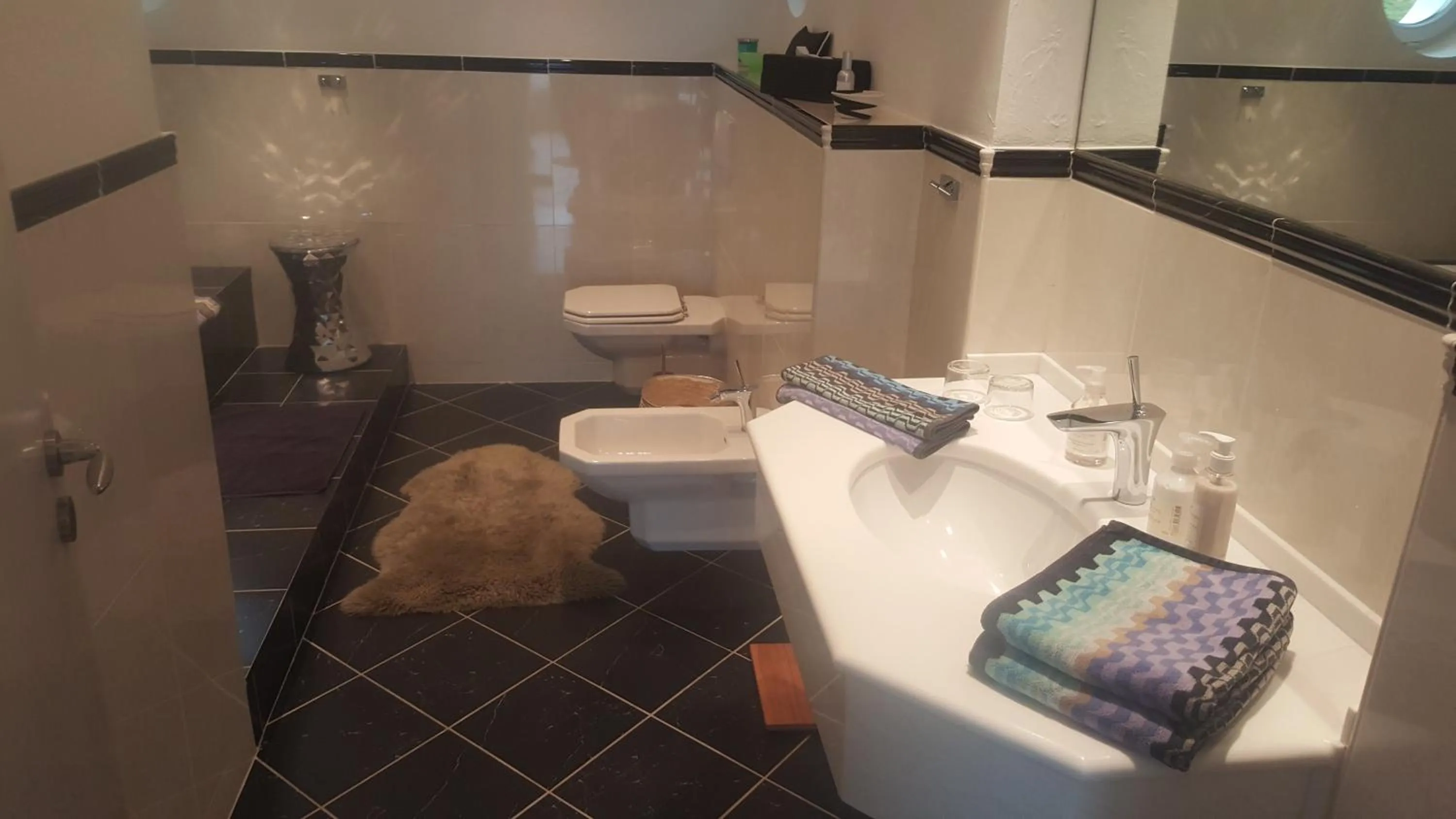 Bathroom in La Villa Haute Corniche