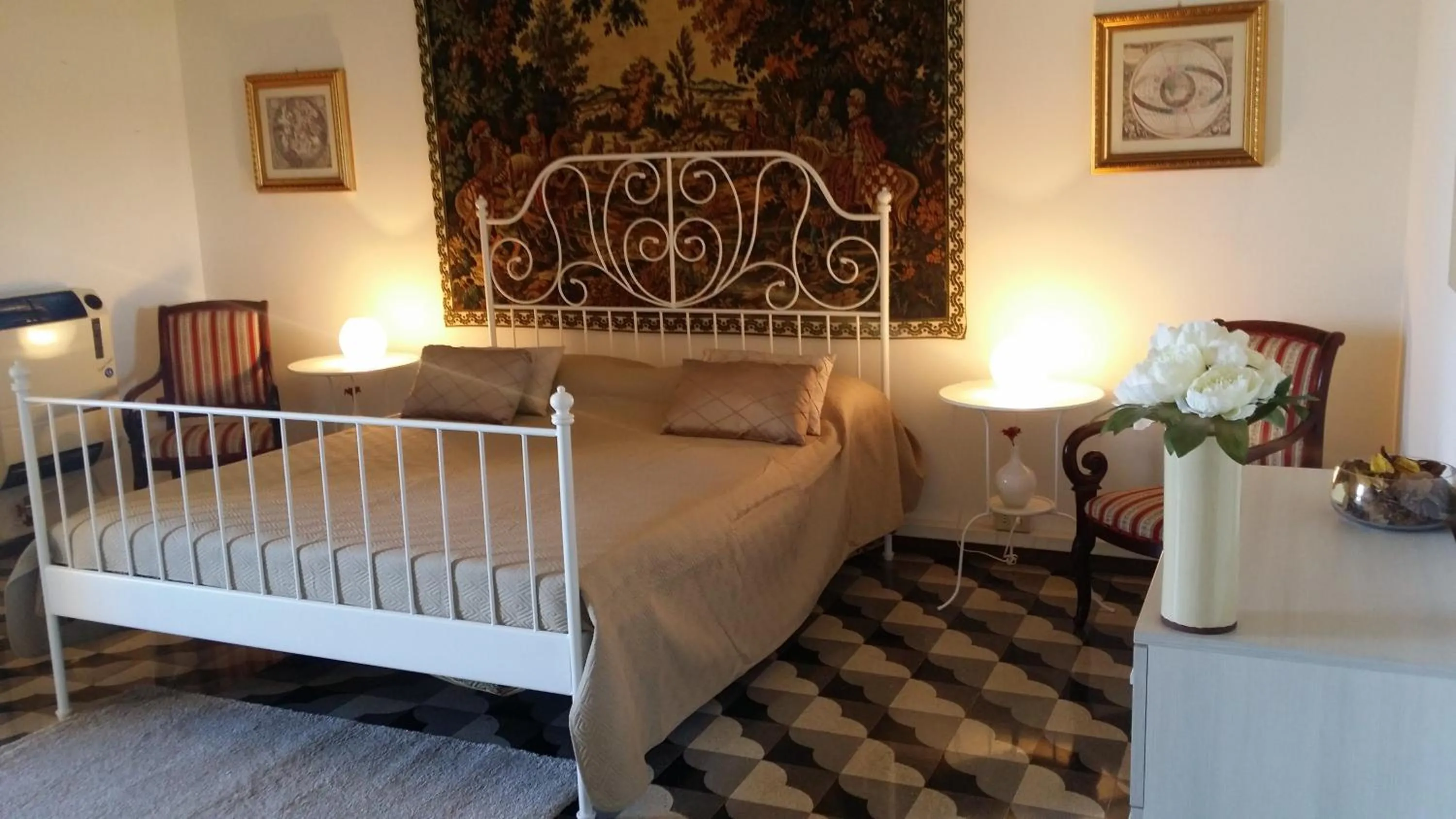 Photo of the whole room, Bed in Aretè Guest House