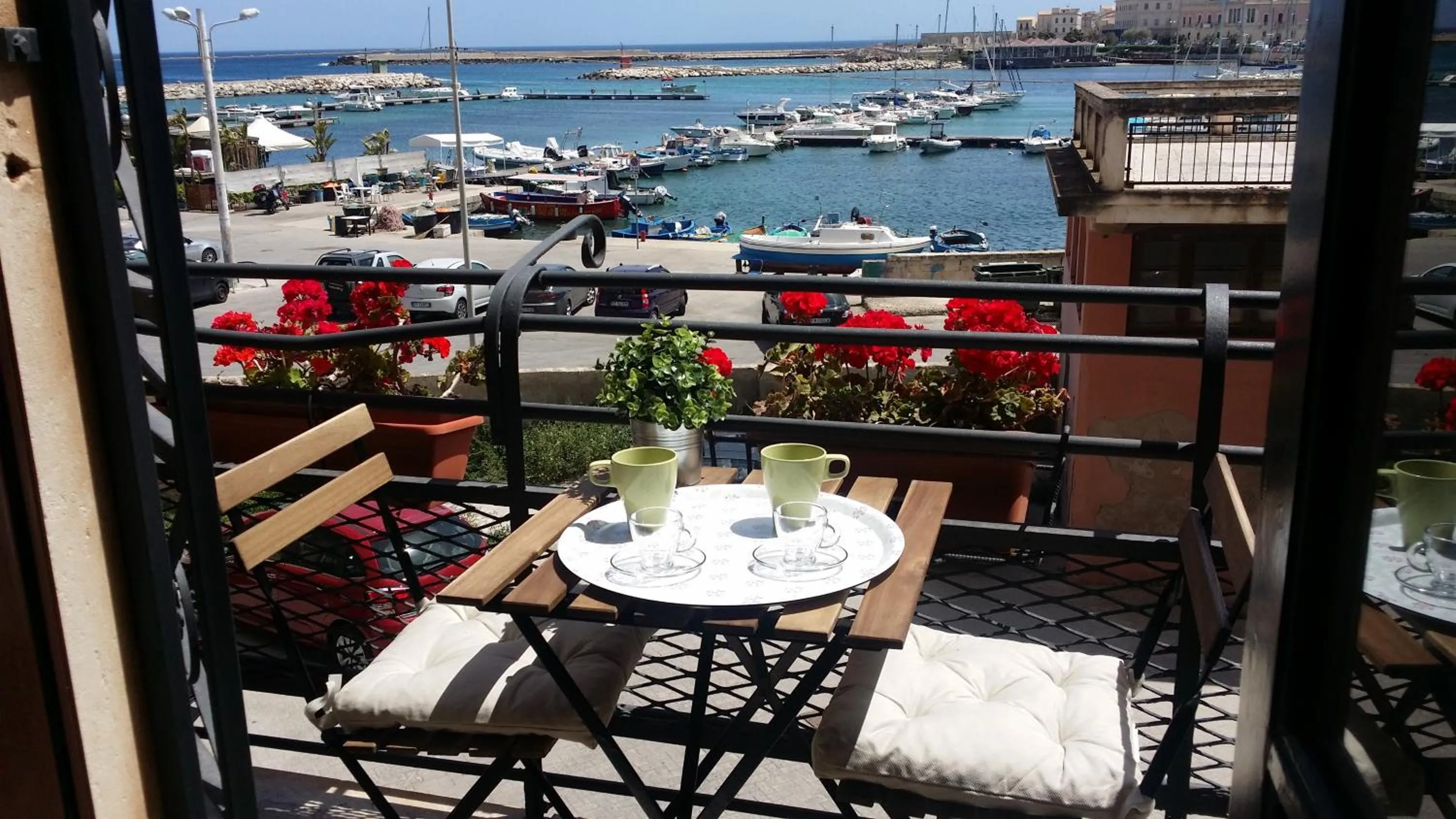 Balcony/Terrace in Aretè Guest House