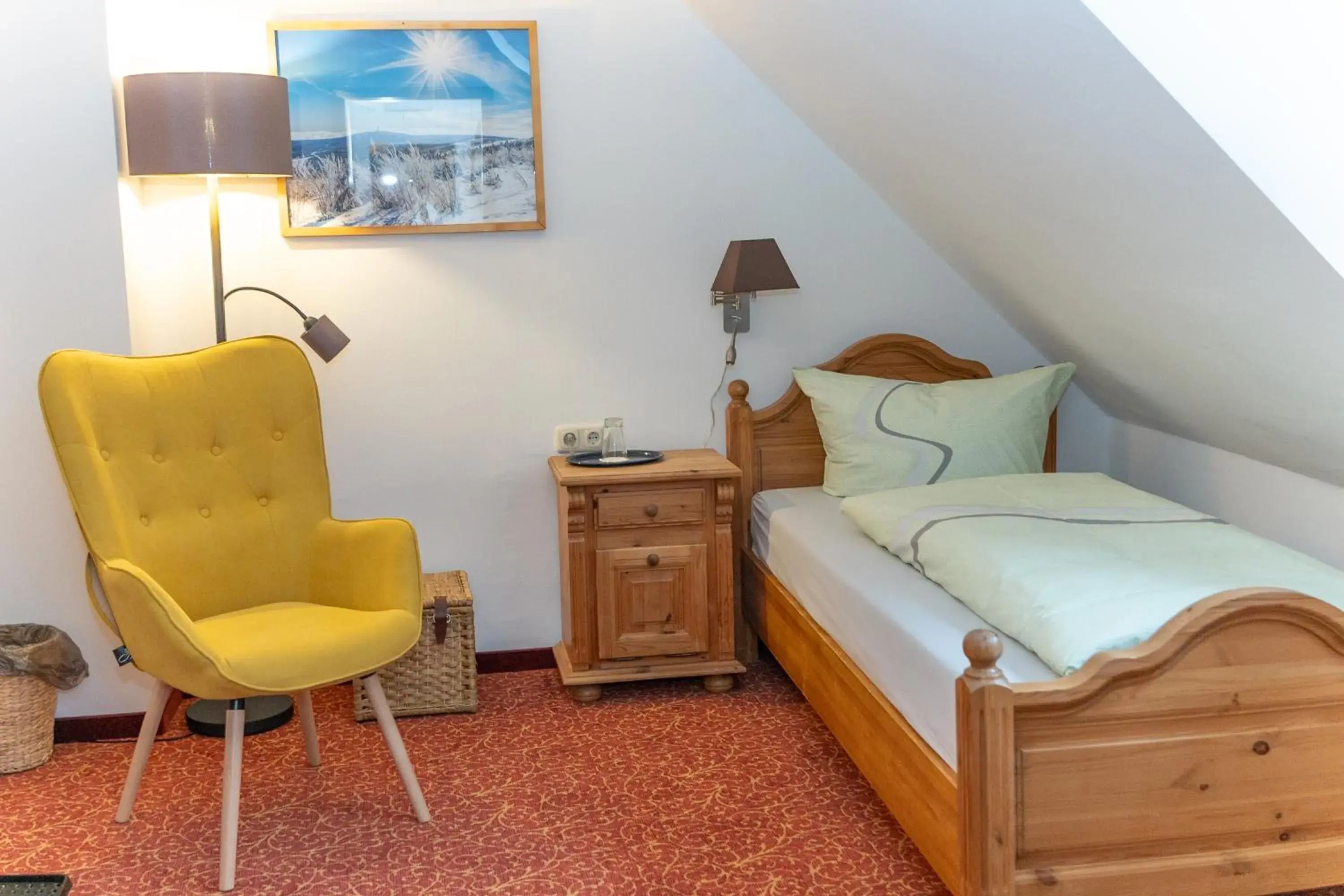 Single Room with Bathroom - single occupancy in Berggasthof Neues Haus Single Room with Bathroom - single occupancy in Berggasthof Neues Haus