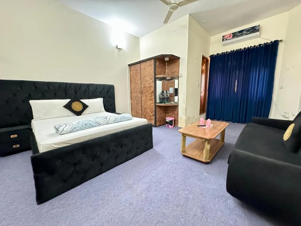 Bed in Uk Family Lodge