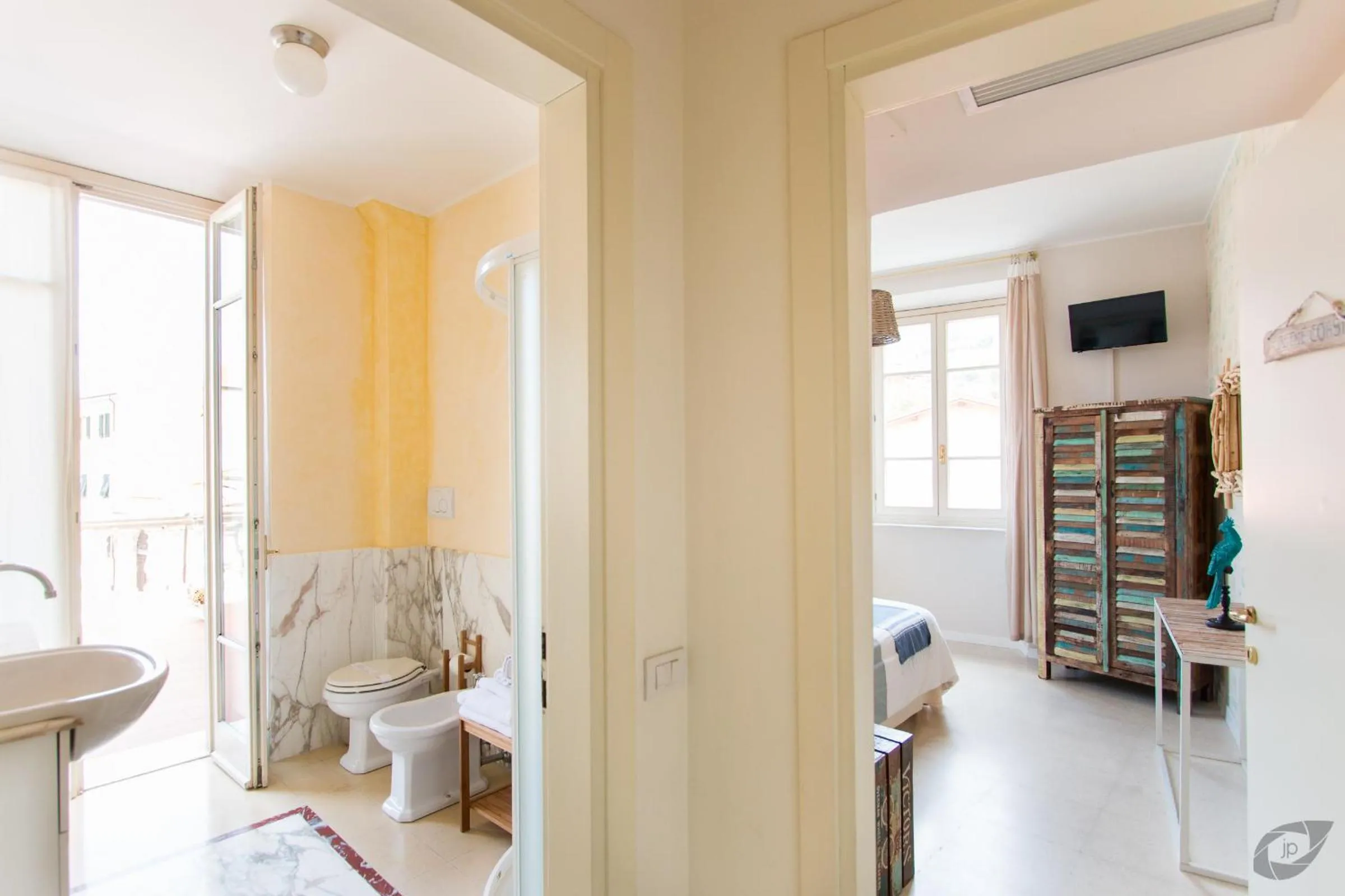 Photo of the whole room in B&B La Sosta degli Artisti