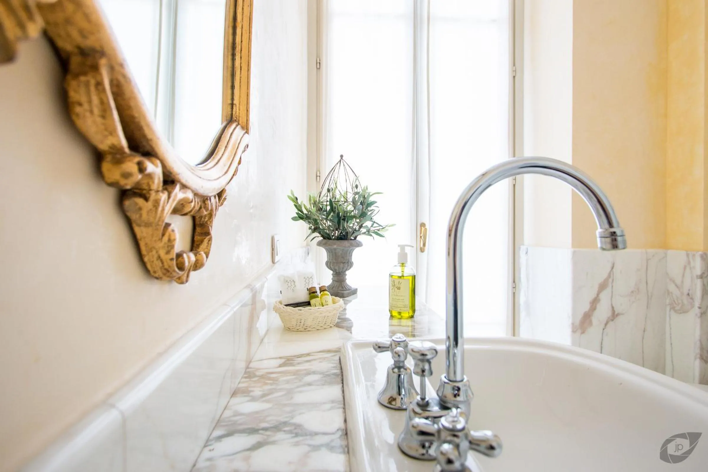 Bathroom in B&B La Sosta degli Artisti