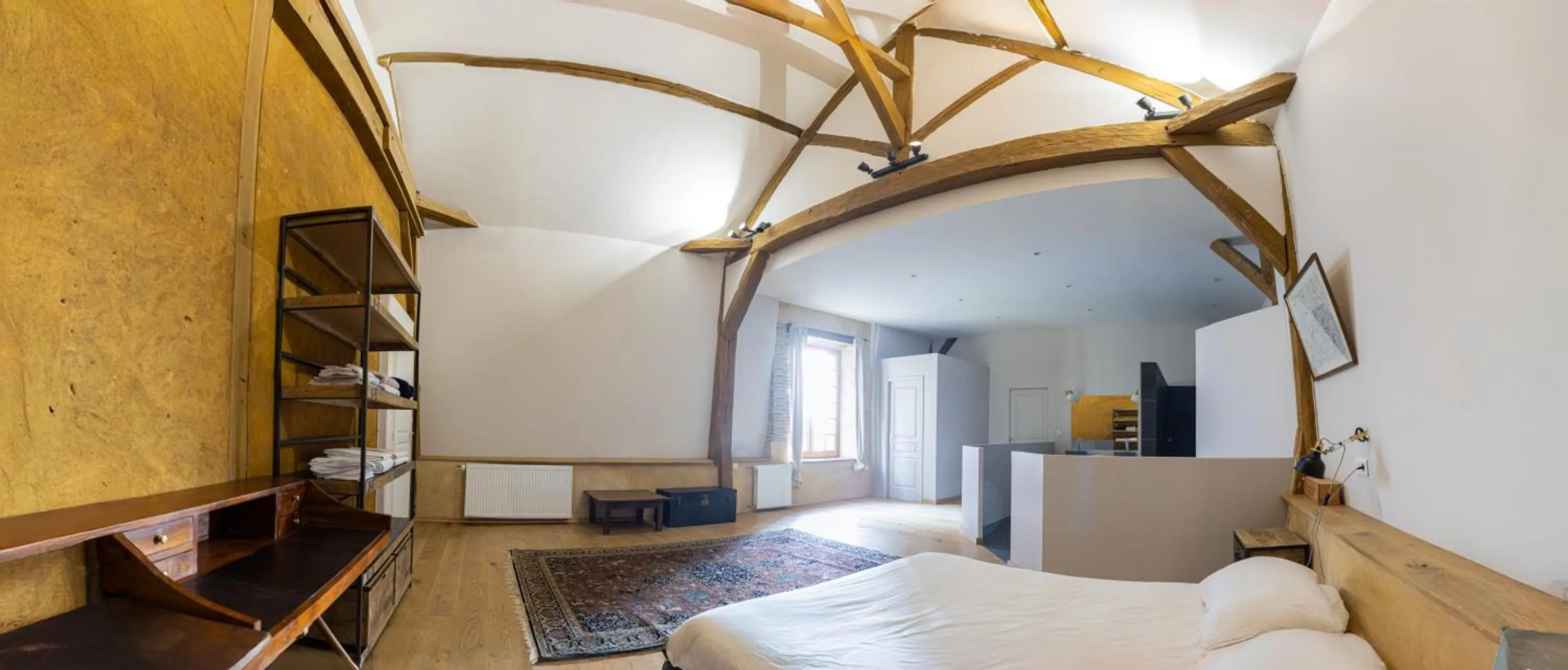 Bed in Ecuries du Château de Saint-Fargeau