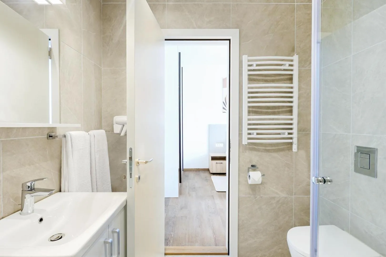 Shower in Apartmani Fruški Cvet - Fruške Terme