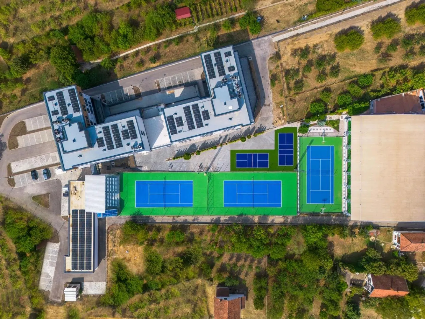 Property building in Apartmani Fruški Cvet - Fruške Terme