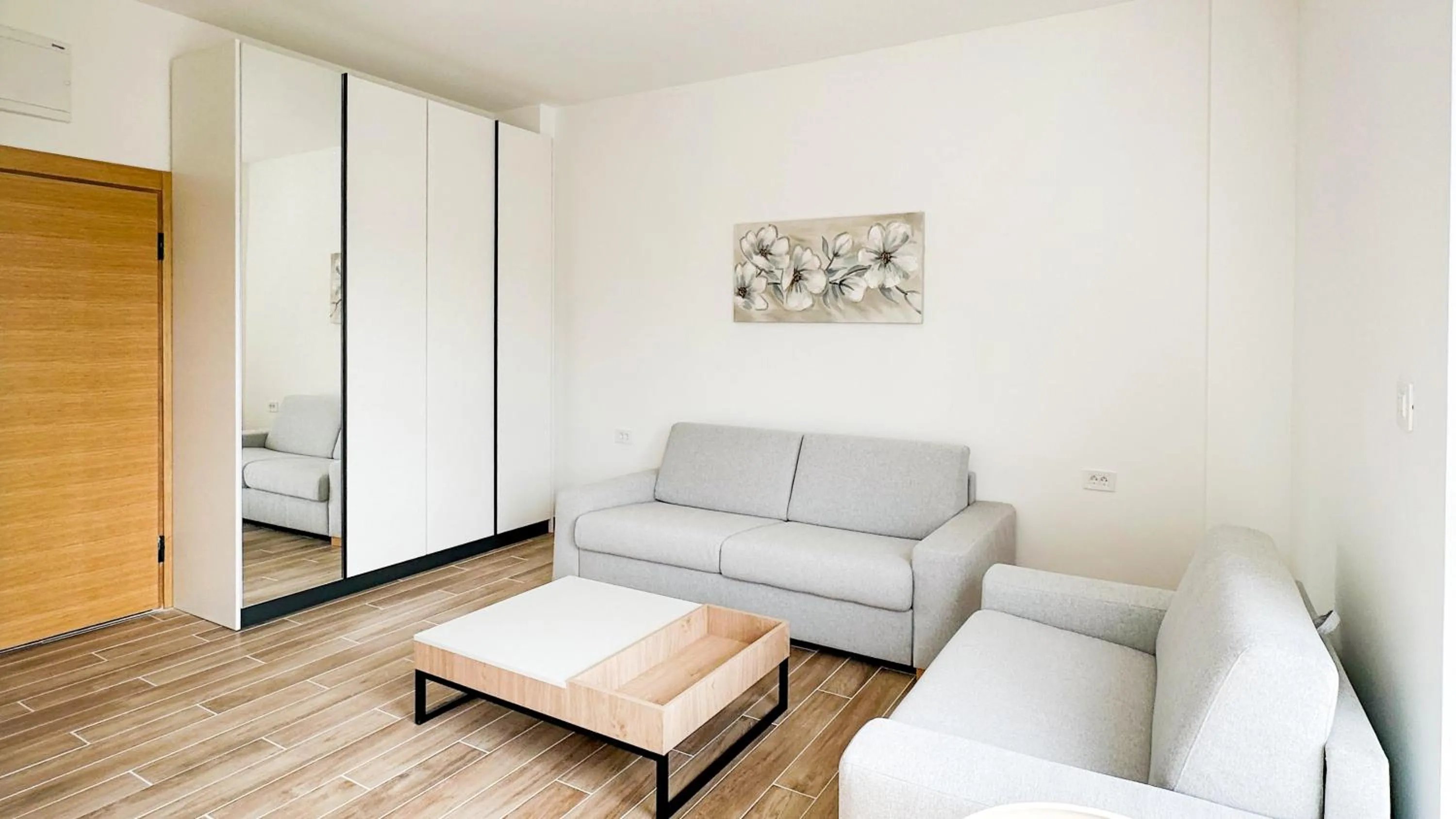 Living room, Bed in Apartmani Fruški Cvet - Fruške Terme