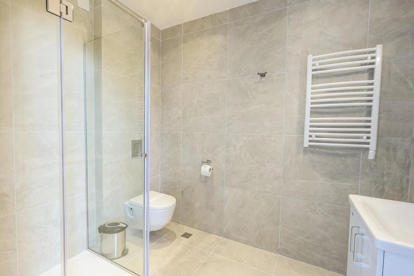 Shower in Apartmani Fruški Cvet - Fruške Terme