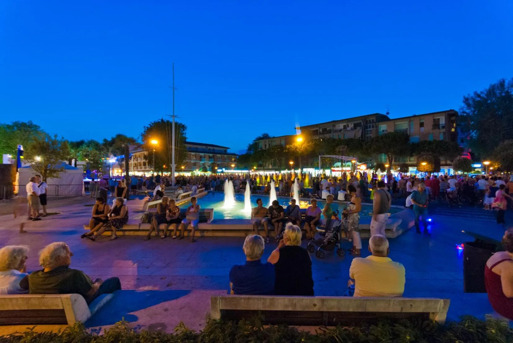 Evening entertainment in Appartamenti Bussola