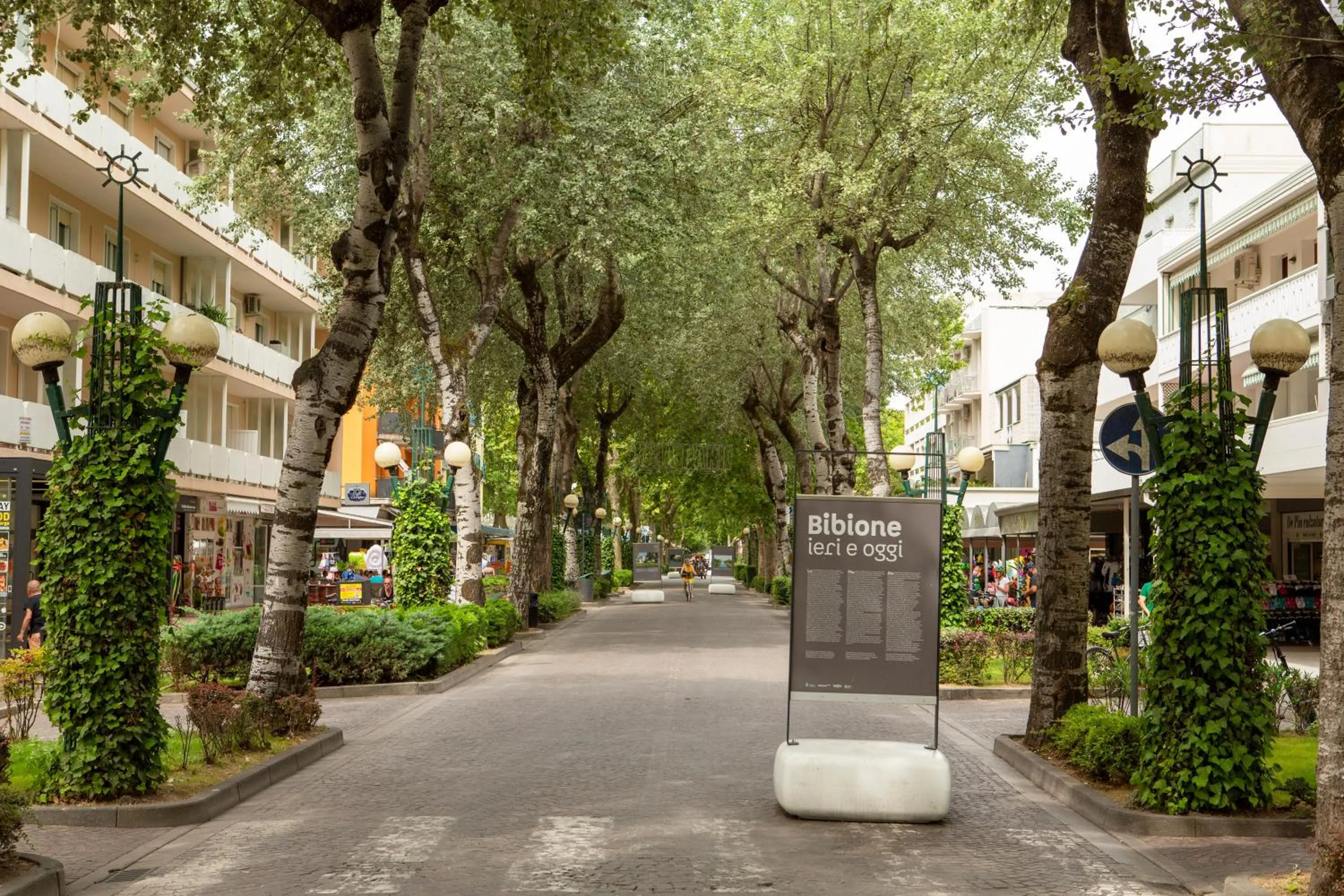Property building in Appartamenti Bussola