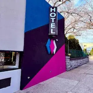 Property building in The Vine Hotel Bronx New Property building in The Vine Hotel Bronx New