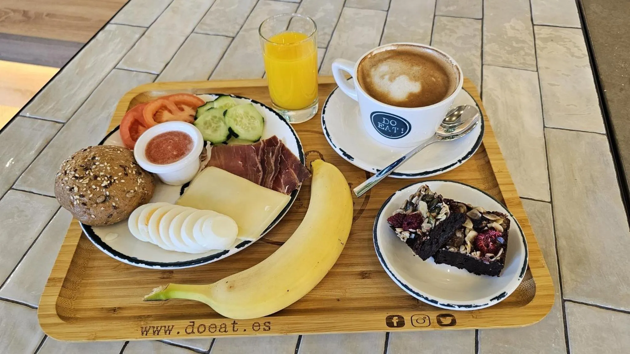 Breakfast in Hotel Nido Malvarrosa