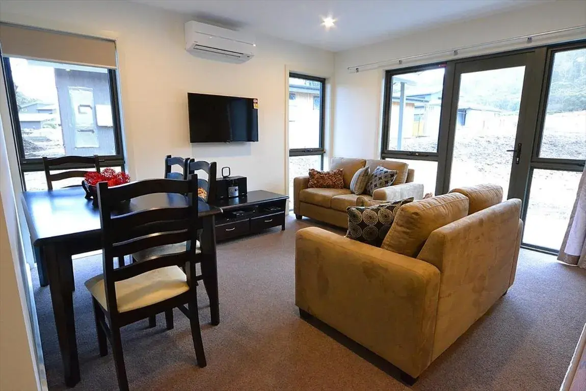 Superior Studio - single occupancy in Oaks Lake Crackenback Resort Superior Studio - single occupancy in Oaks Lake Crackenback Resort