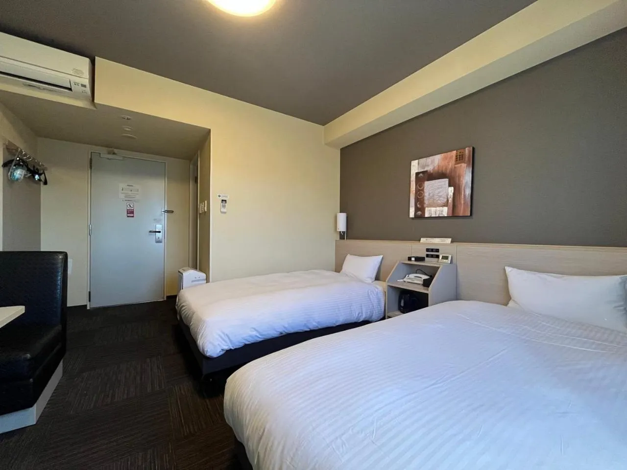 Photo of the whole room, Bed in Hotel Route Inn Isehara Ooyama Inter -Kokudo 246 Gou-