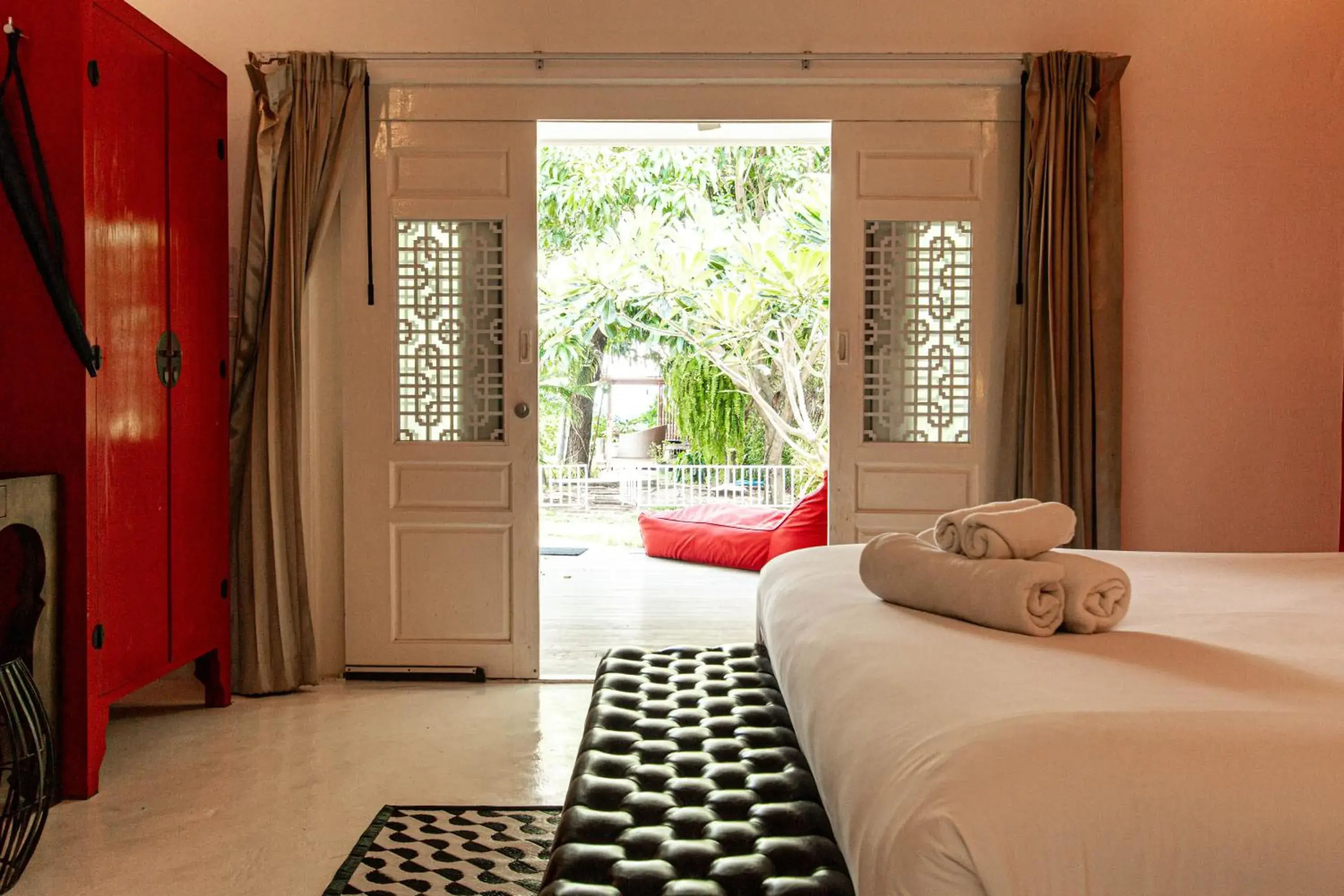 Bed in Sanae Beach Hua Hin Bed in Sanae Beach Hua Hin