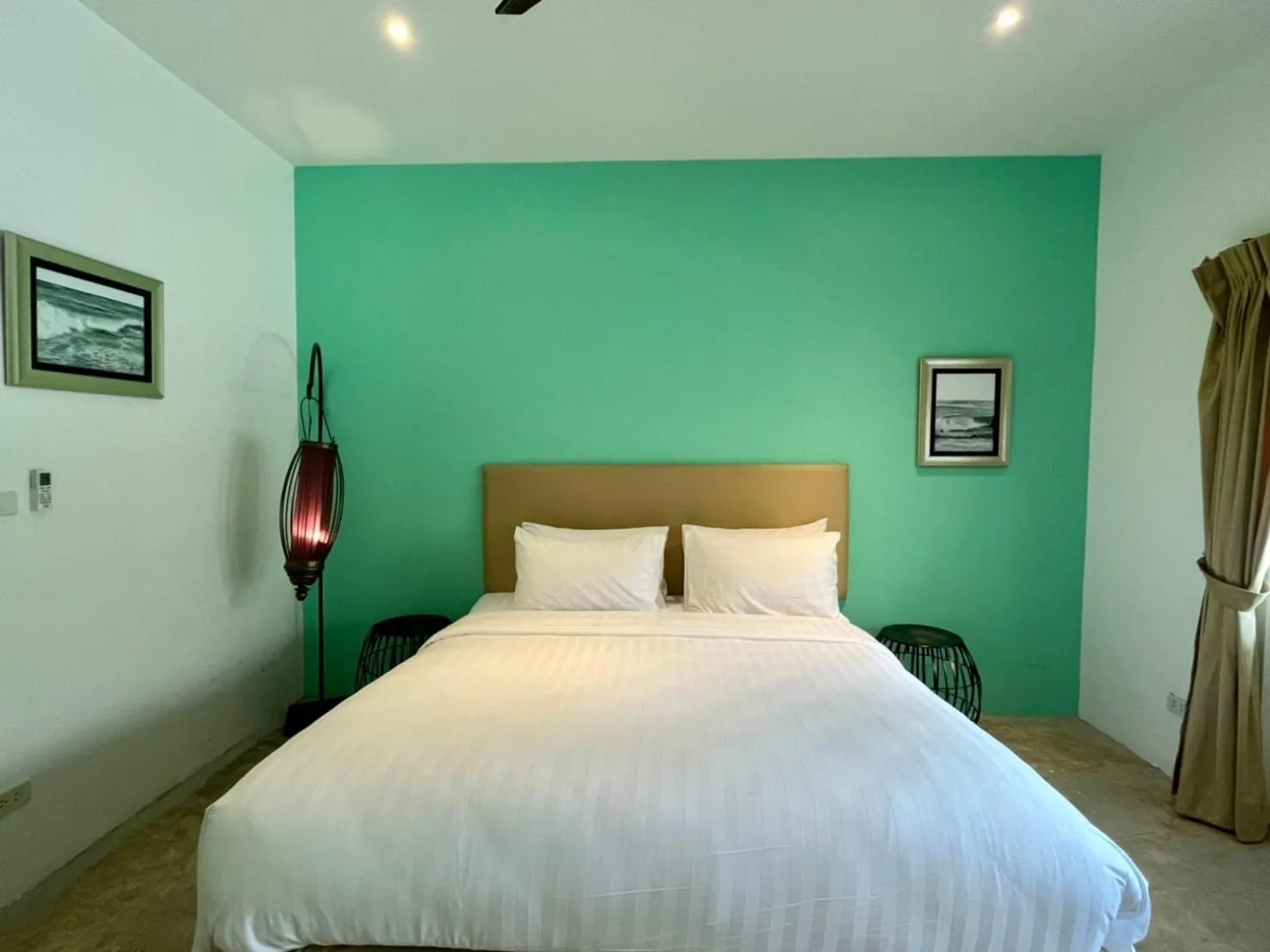 Bed in Sanae Beach Hua Hin