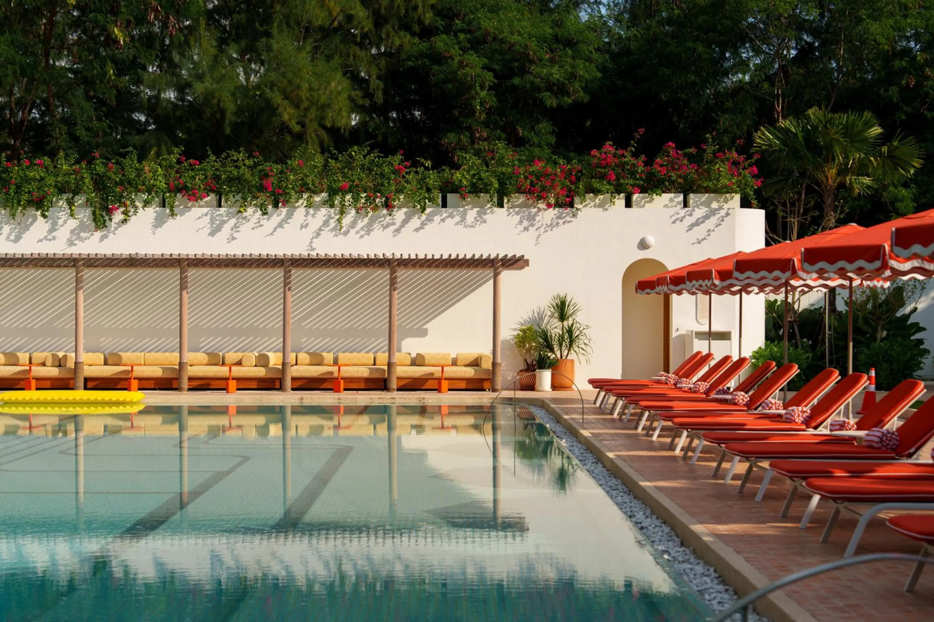 Swimming pool in The Standard, Pattaya Na Jomtien
