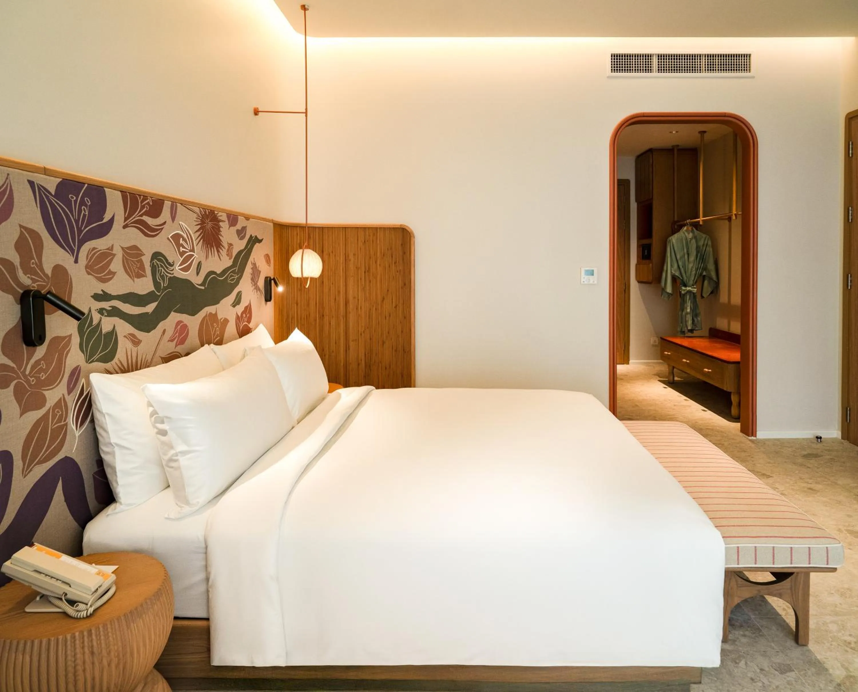 Bedroom, Bed in The Standard, Pattaya Na Jomtien