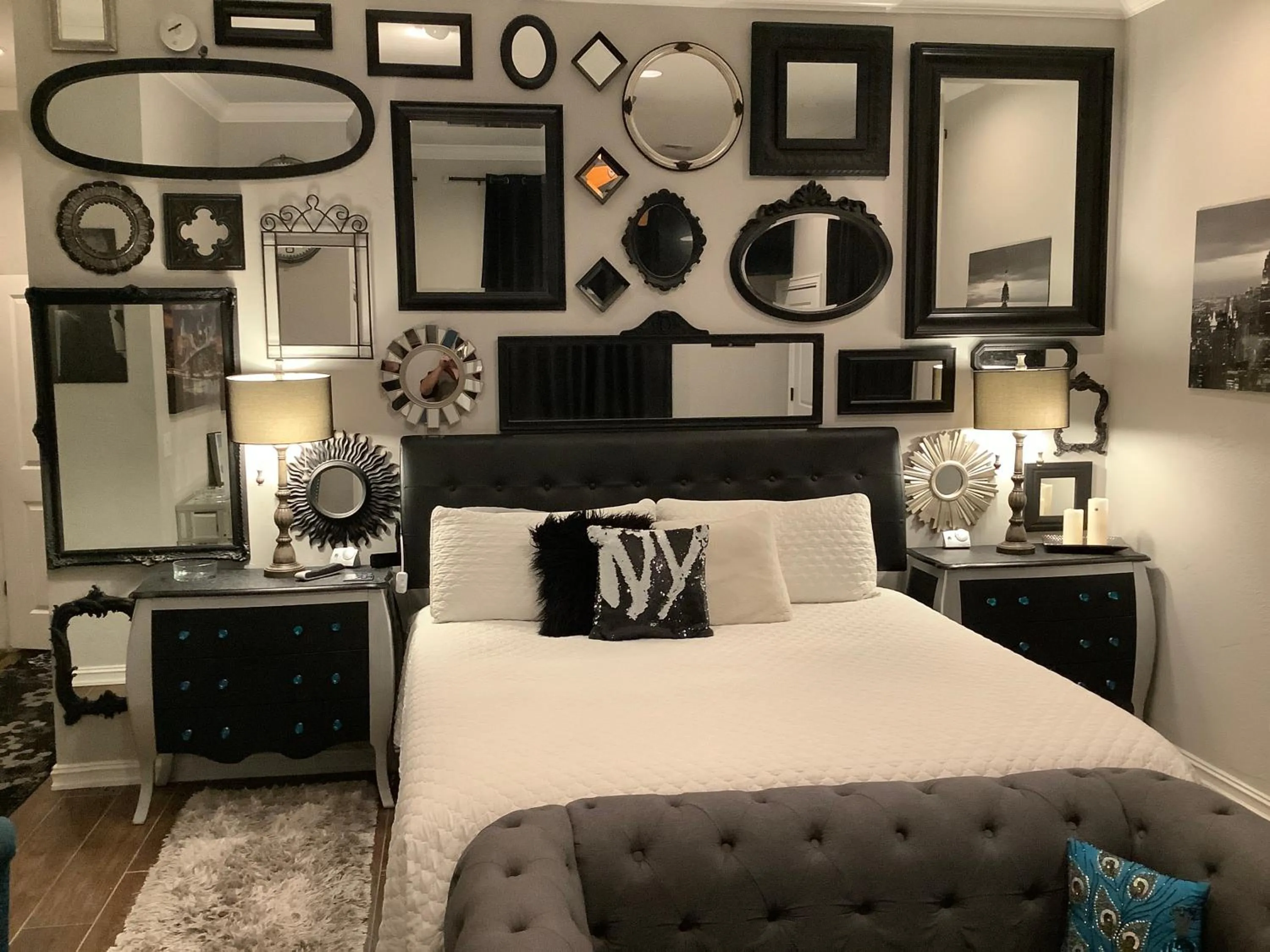 Bedroom, Bed in BarDew Valley Inn