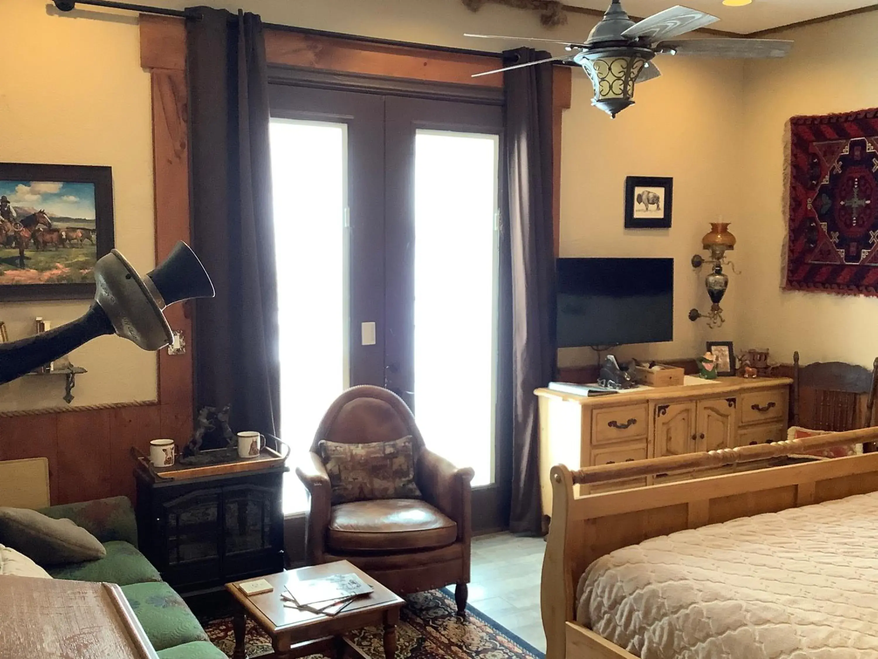 King Room with Mountain View in BarDew Valley Inn King Room with Mountain View in BarDew Valley Inn