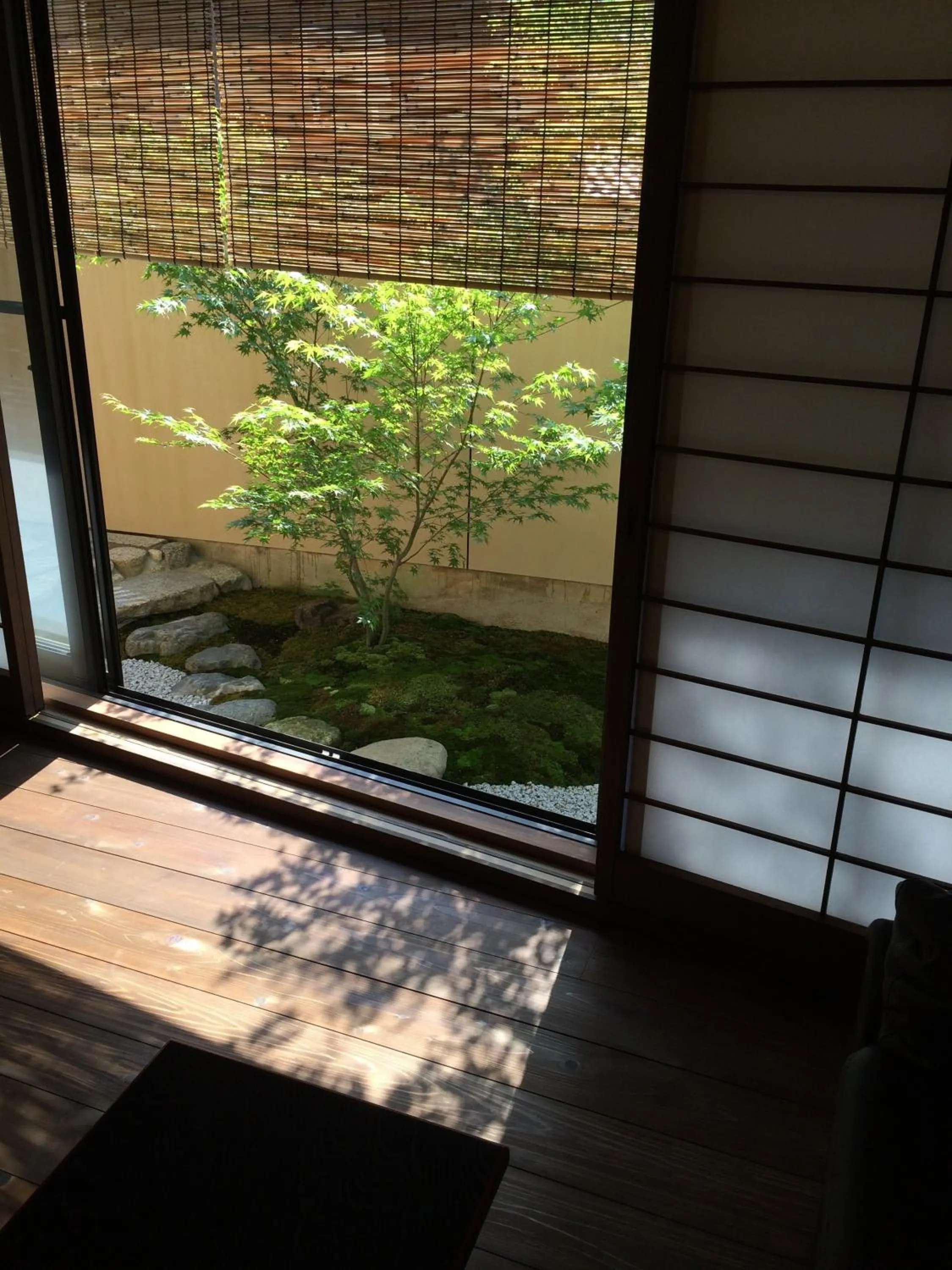 Garden in Kyo no Yado Sangen Ninenzaka