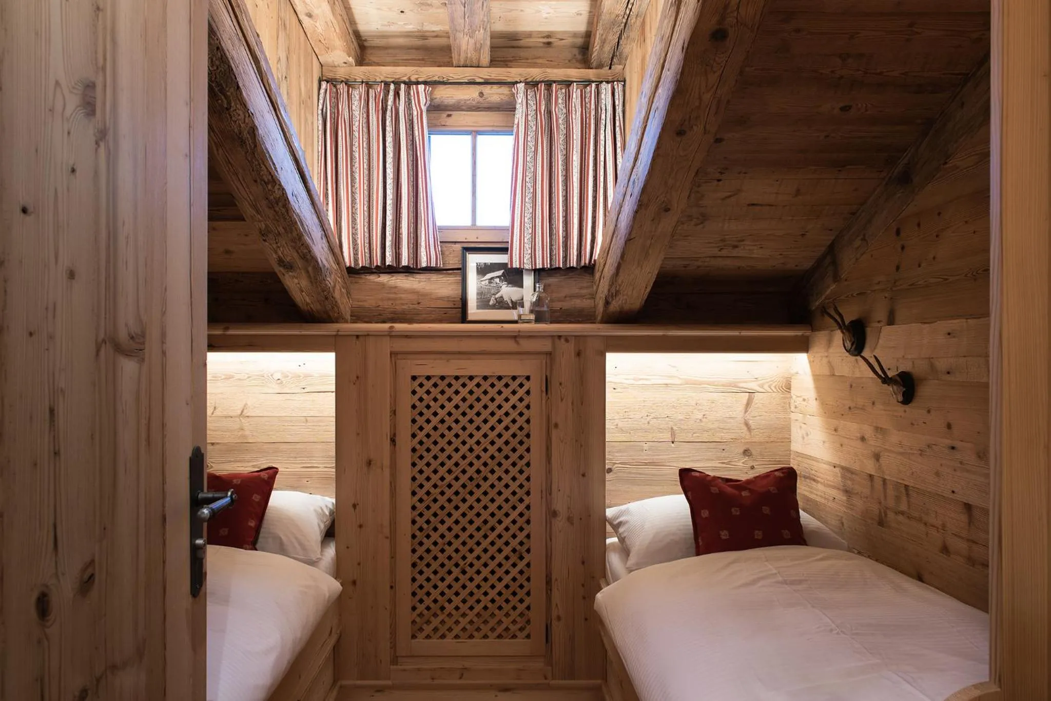 Photo of the whole room, Bed in Naturhotel & Bayernhütte am Brauneck