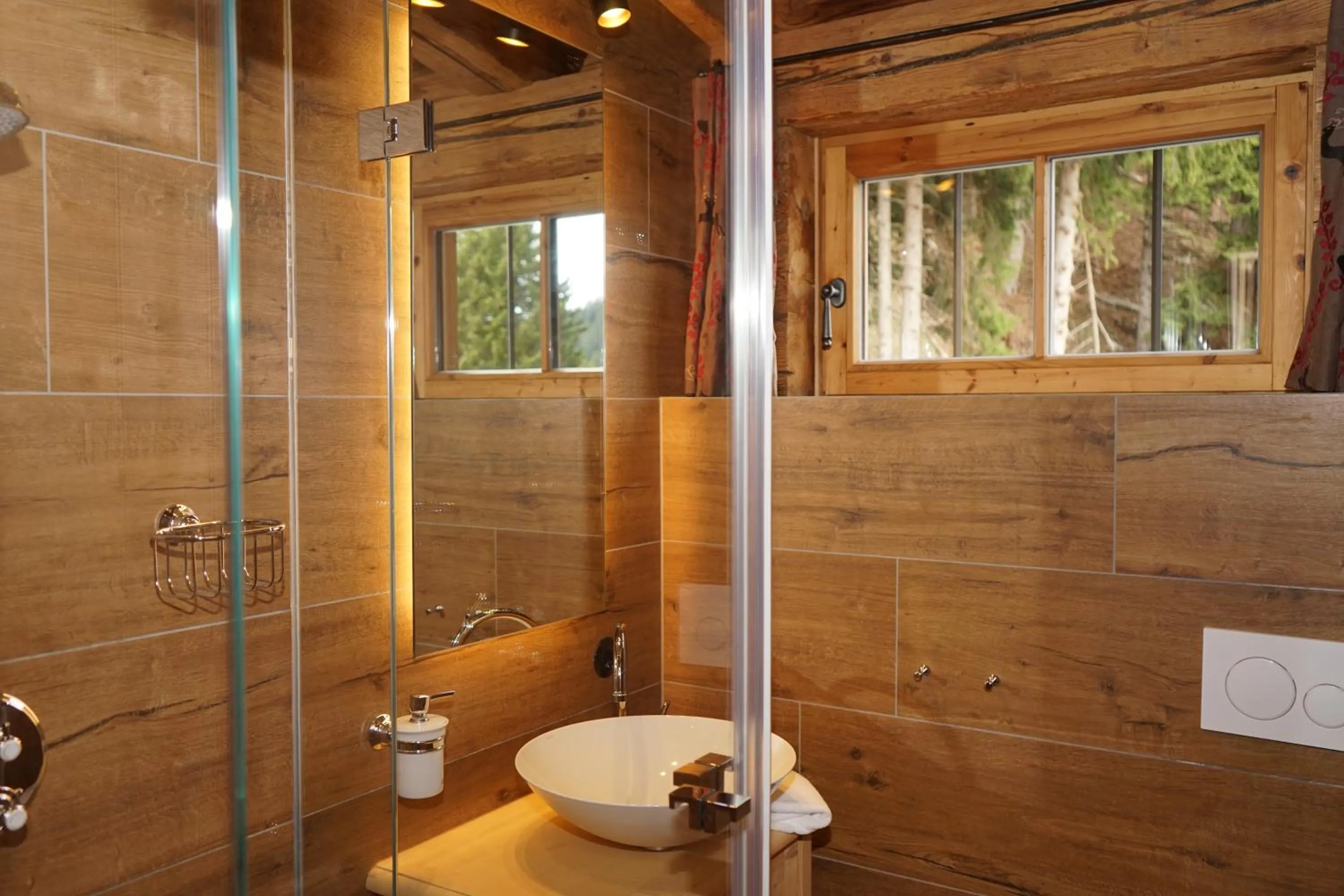 Bathroom in Naturhotel & Bayernhütte am Brauneck