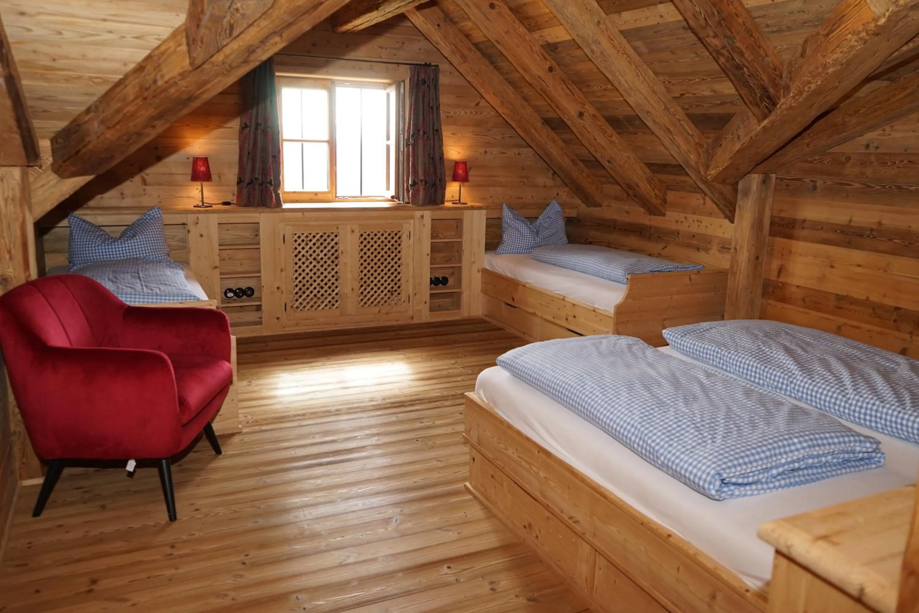 Bedroom, Bed in Naturhotel & Bayernhütte am Brauneck