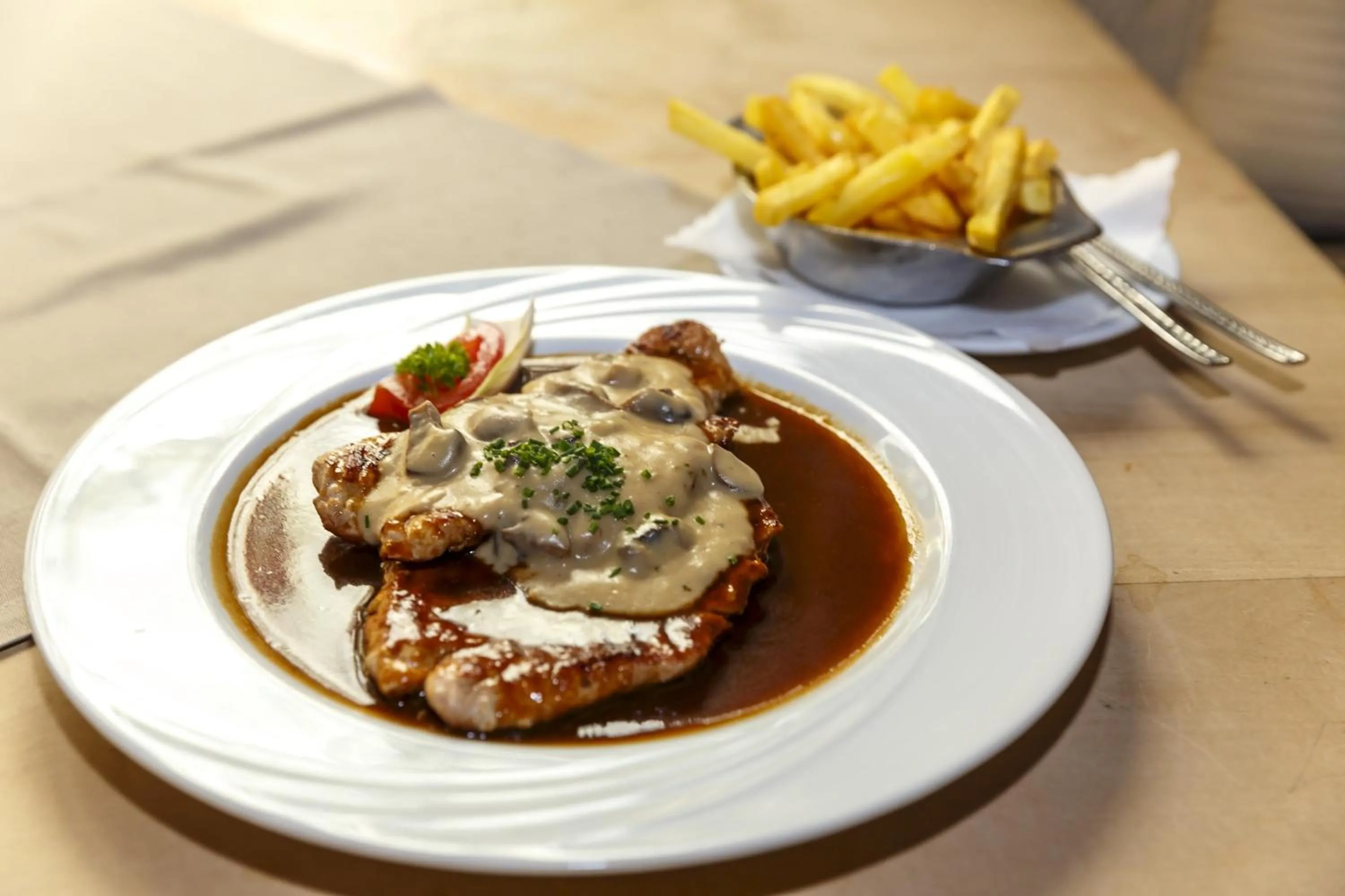 Restaurant/places to eat in Naturhotel & Bayernhütte am Brauneck