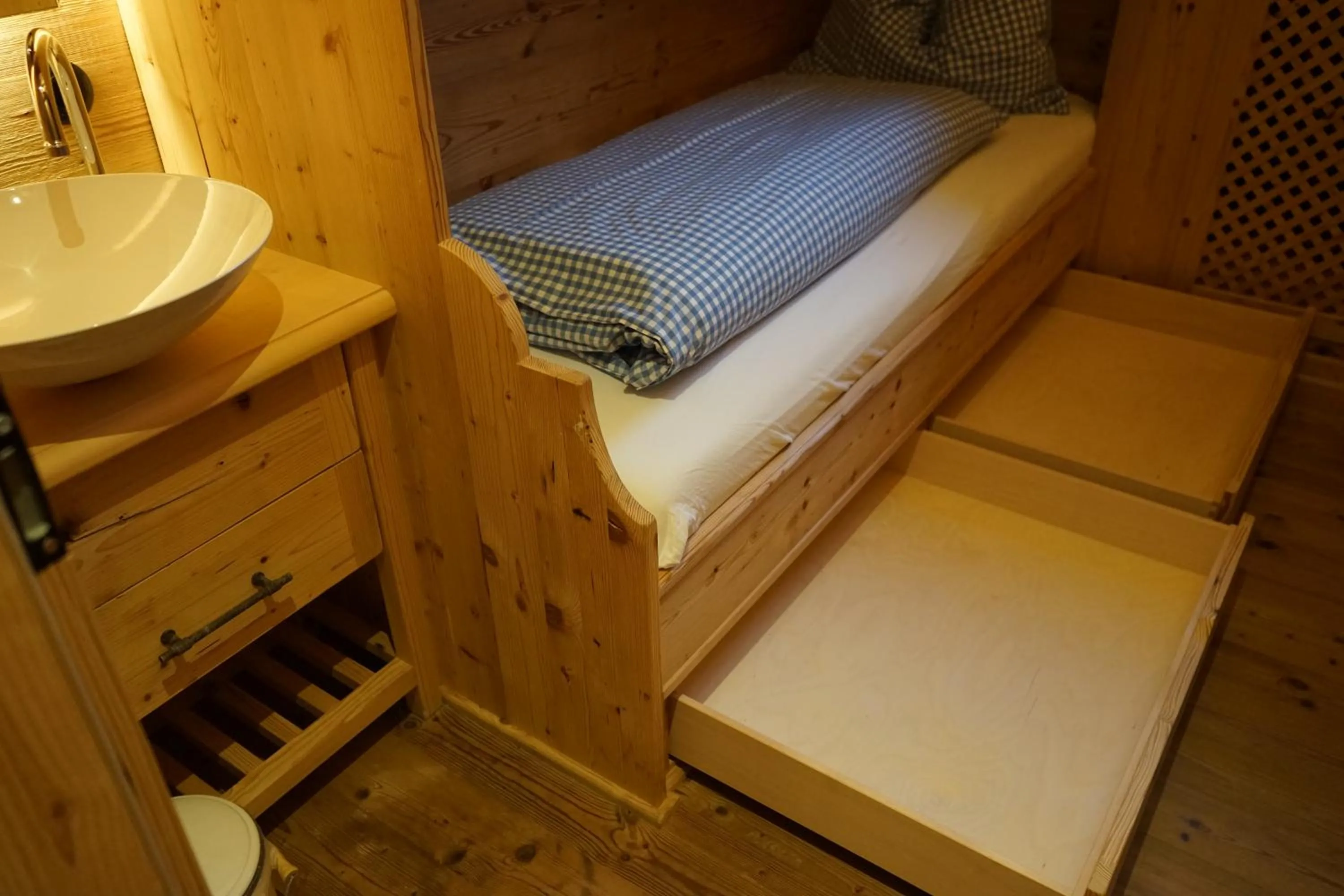 Bedroom, Bed in Naturhotel & Bayernhütte am Brauneck