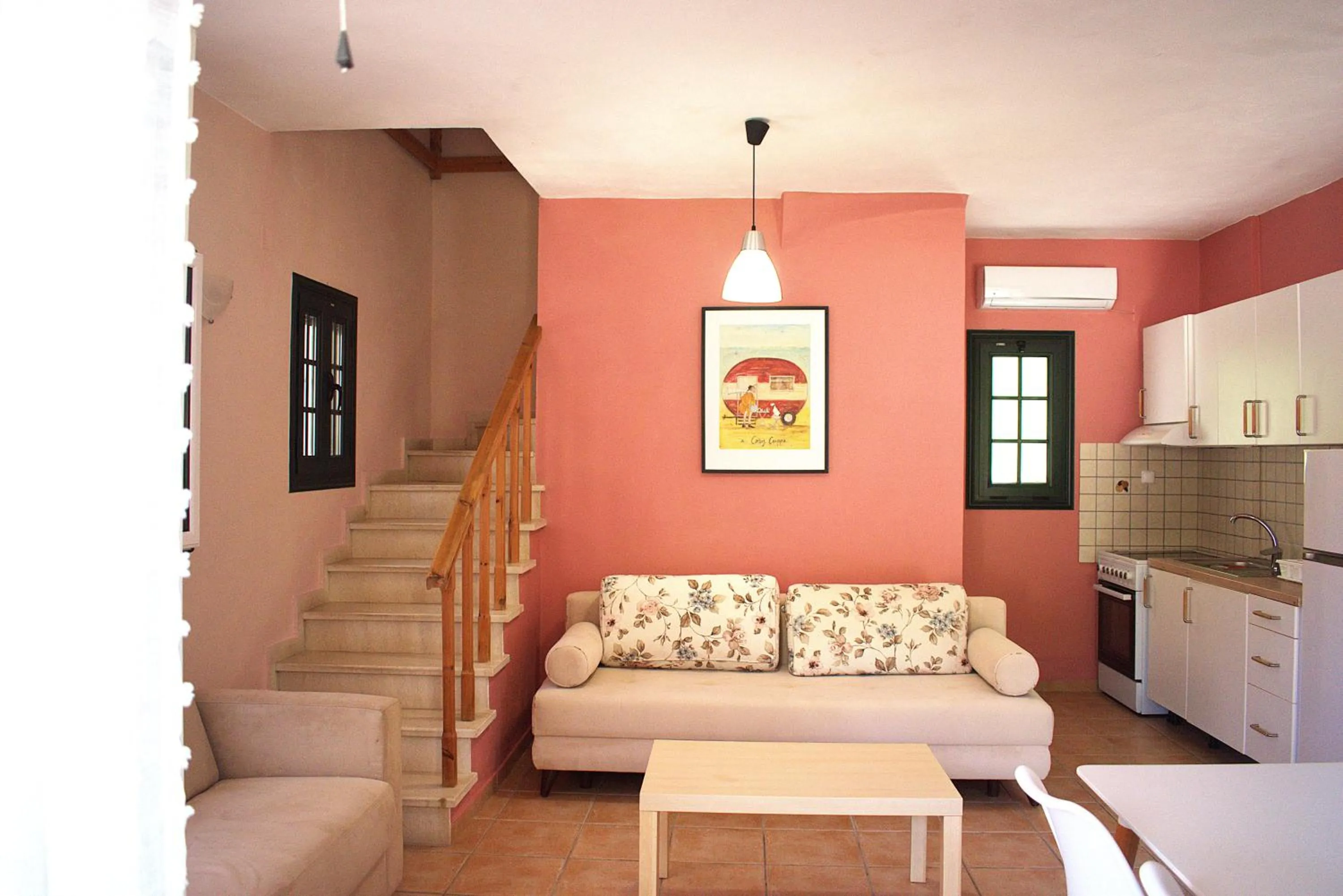 Heliotropia Houses