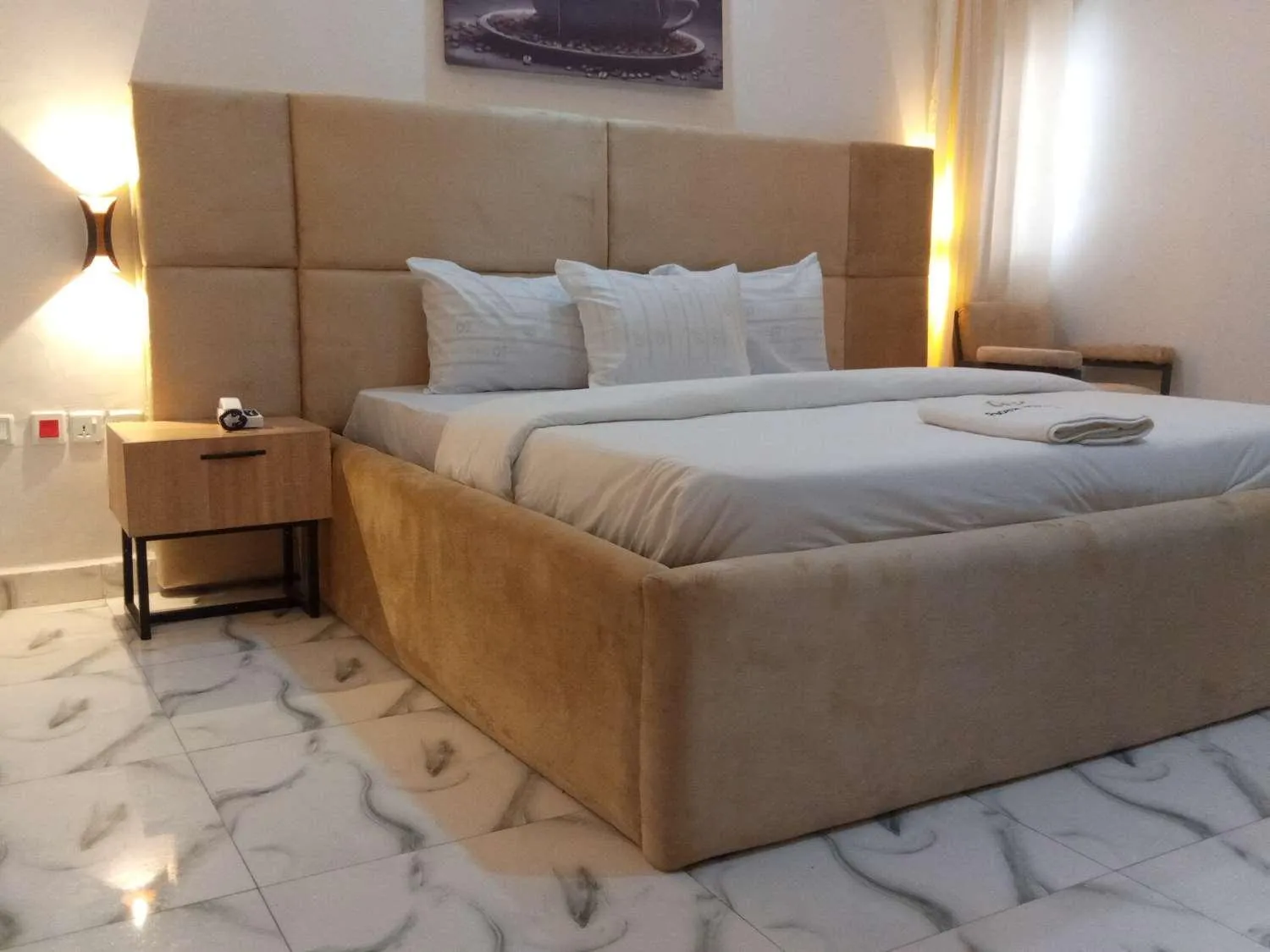 Bed in Hotel Padelia Apartment Airport Road Lagos