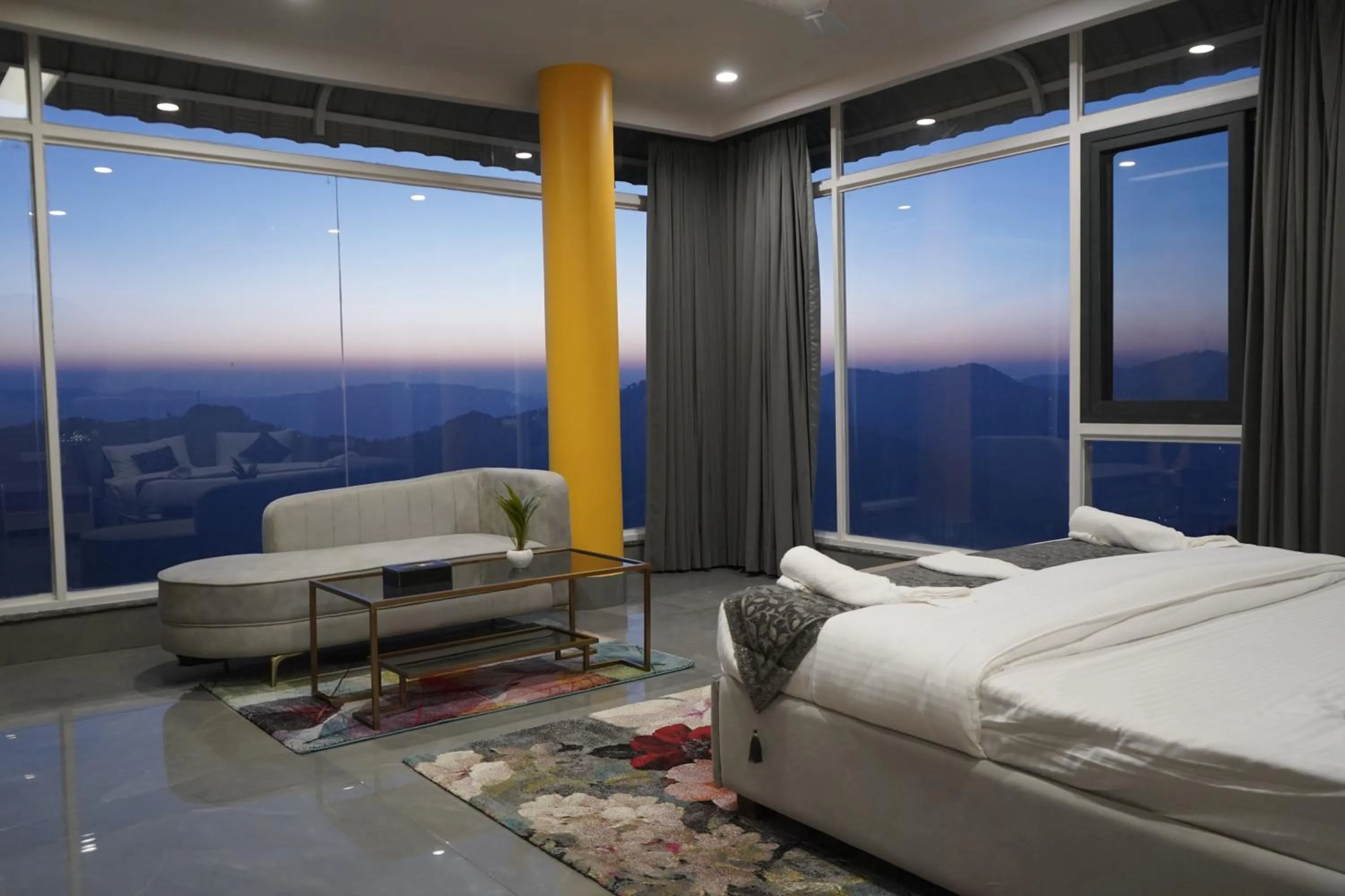 The Uptown Kingdom Luxury Homestay Near By Mukteshwar Temple