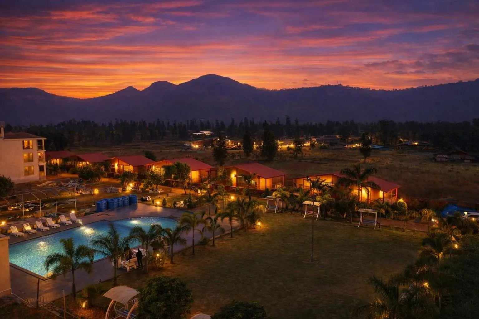 Daksh The Valley Resort - Saputara