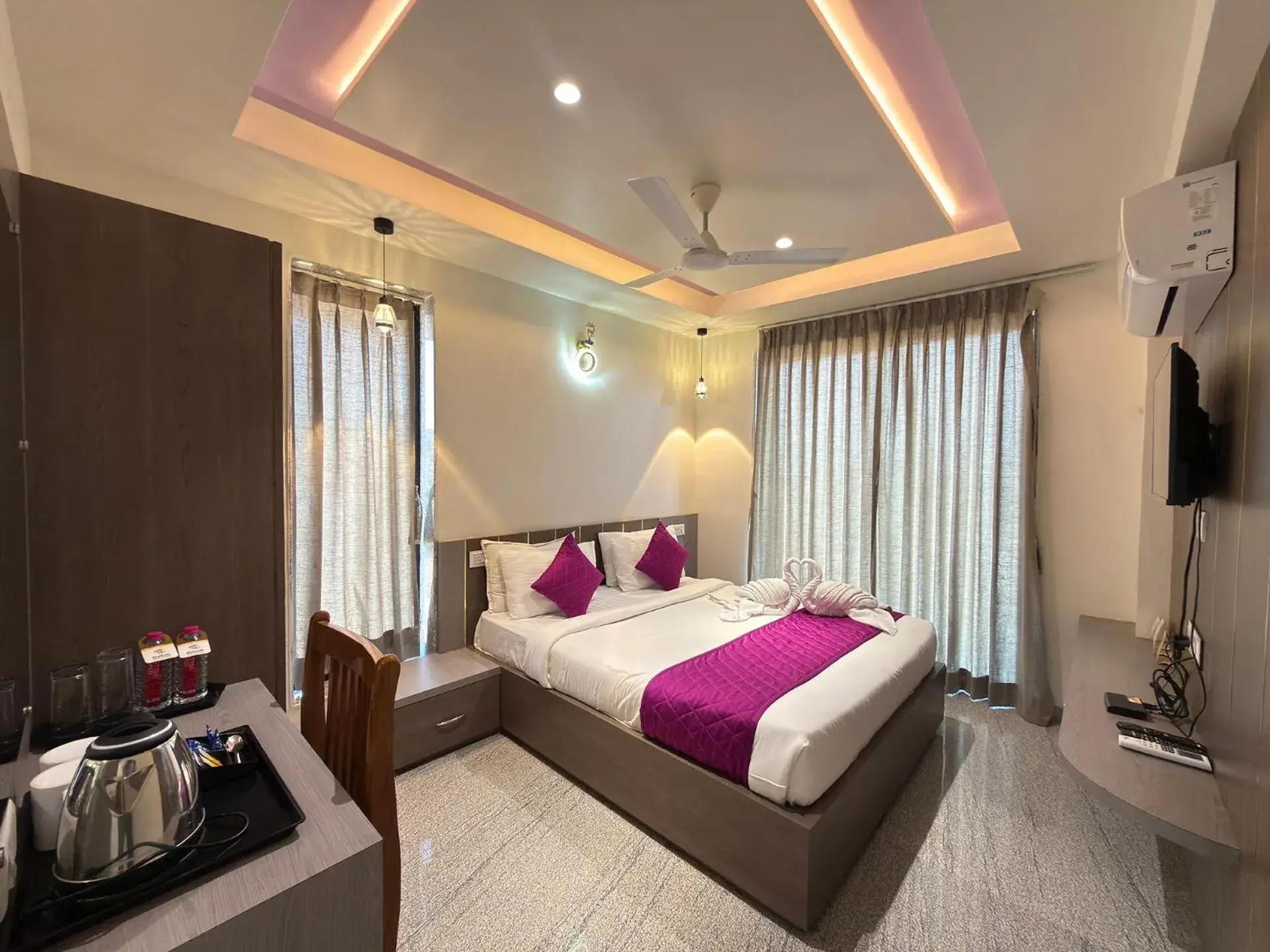 Deluxe Double Room in Daksh The Valley Resort - Saputara Deluxe Double Room in Daksh The Valley Resort - Saputara