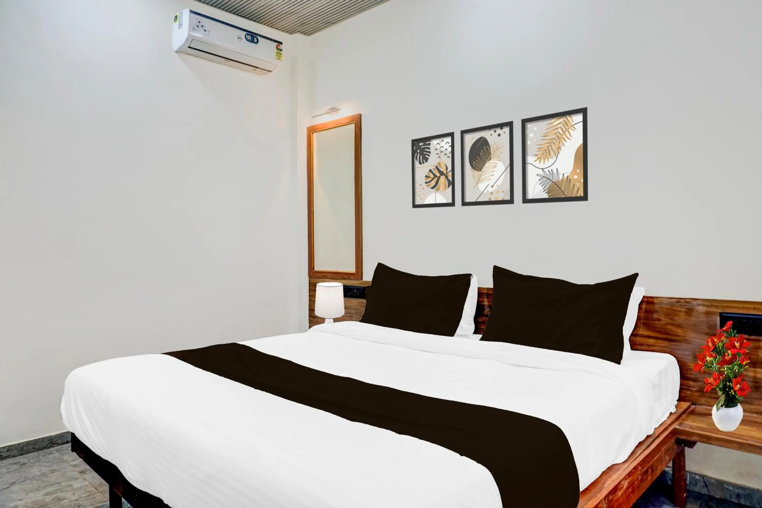 Standard Double Room - single occupancy in Townhouse Lonavala Formerly Mountain Meadows Resort