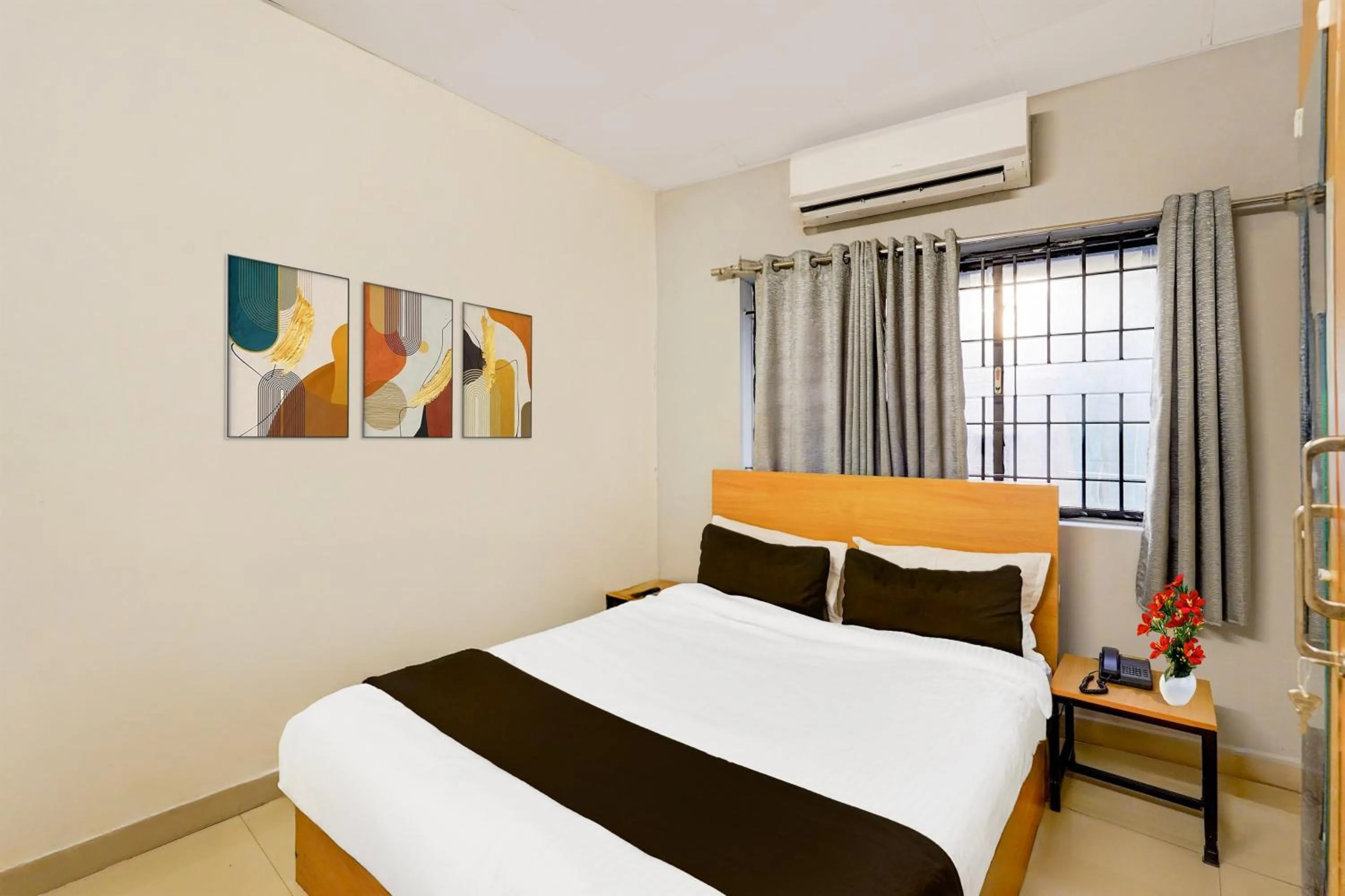 Townhouse Nanganallur Near Chennai Airport