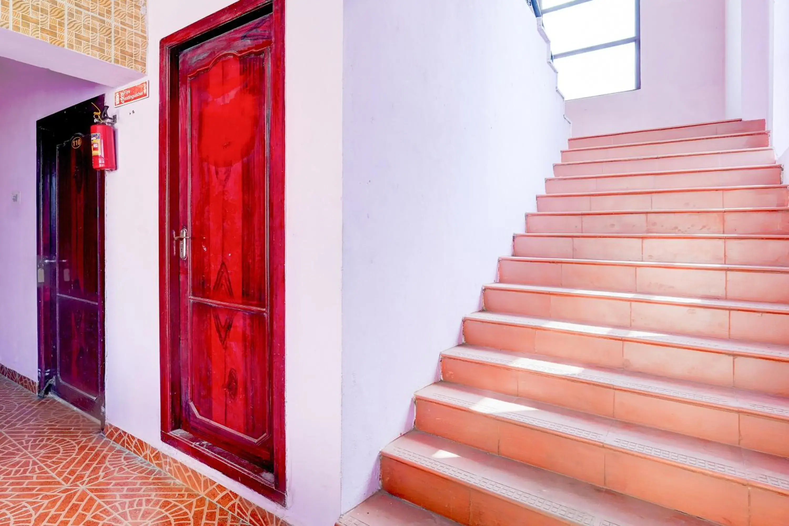 Lobby or reception in Super Hotel O Nemeli Road Sriram Nagar Lobby or reception in Super Hotel O Nemeli Road Sriram Nagar